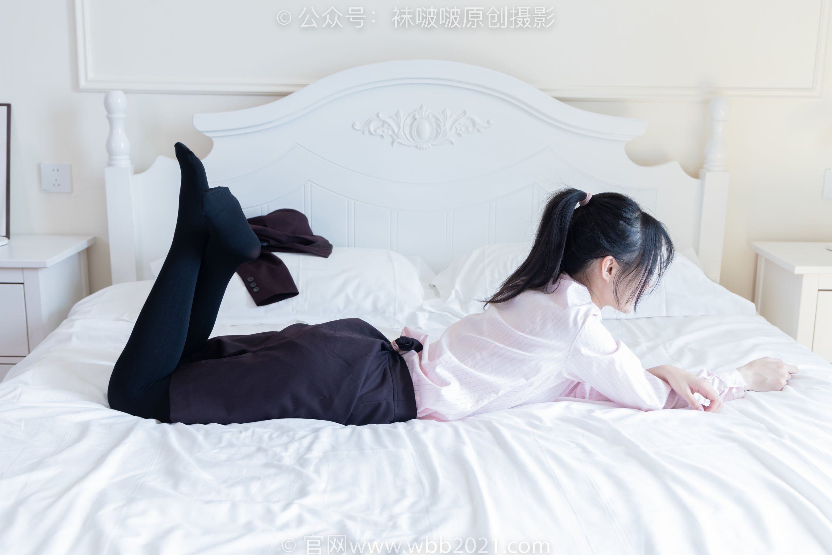 BoBoSocks袜啵啵 No.362 甜甜圈 -两双皮鞋、厚肉丝、厚黑丝、ol制服