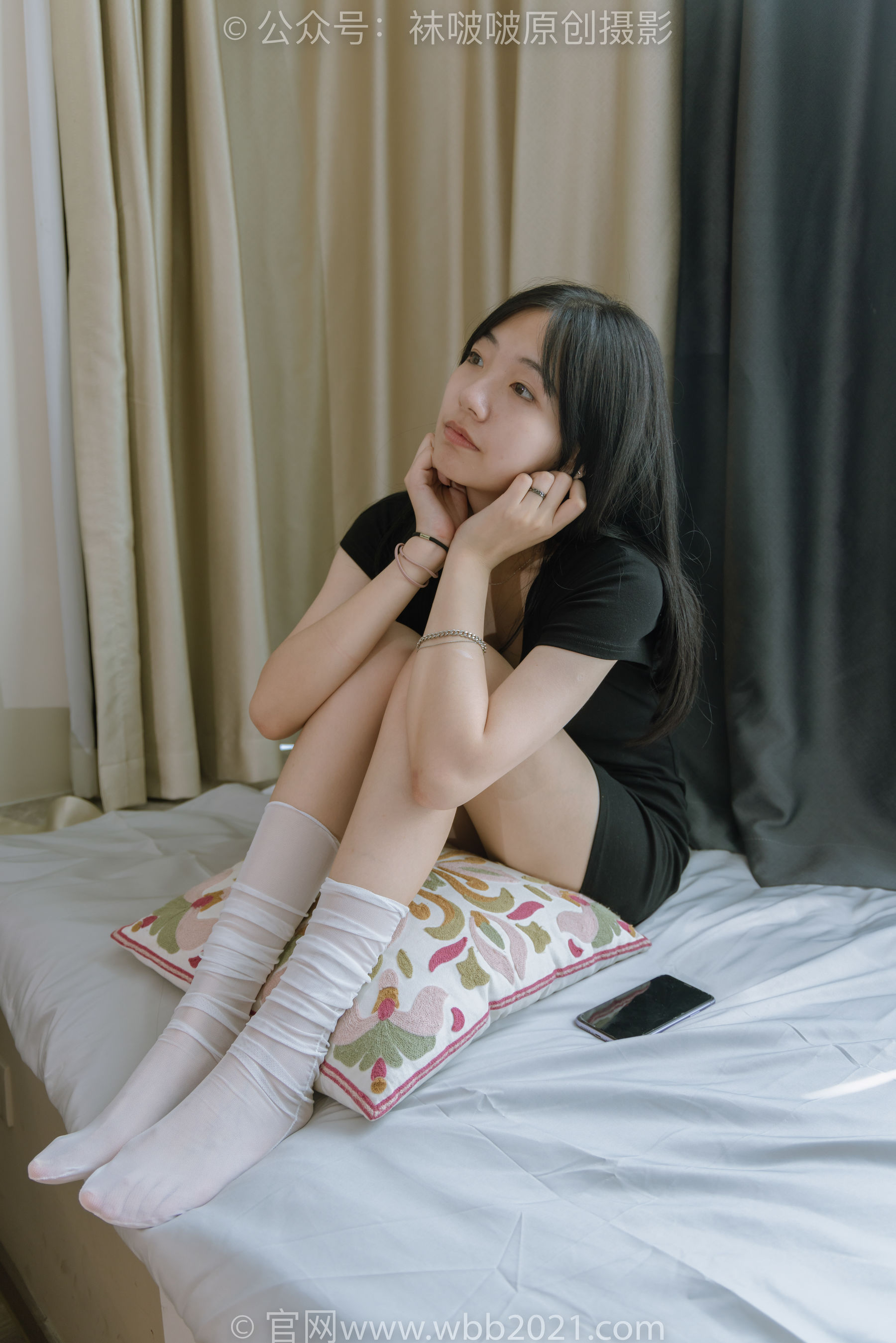 BoBoSocks袜啵啵 No.363 小甜豆 -两双平底鞋、黑色船袜、裸足