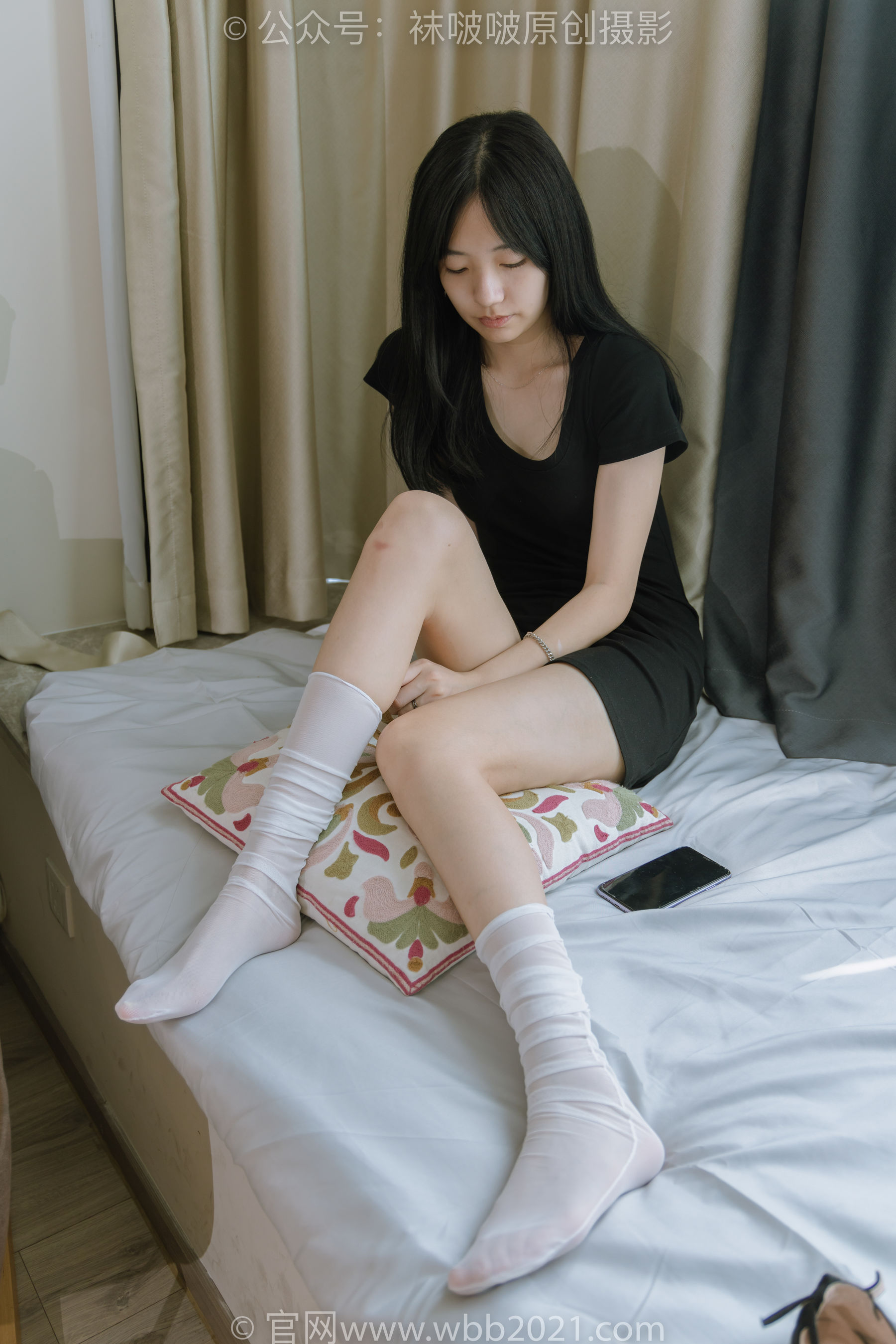 BoBoSocks袜啵啵 No.363 小甜豆 -两双平底鞋、黑色船袜、裸足