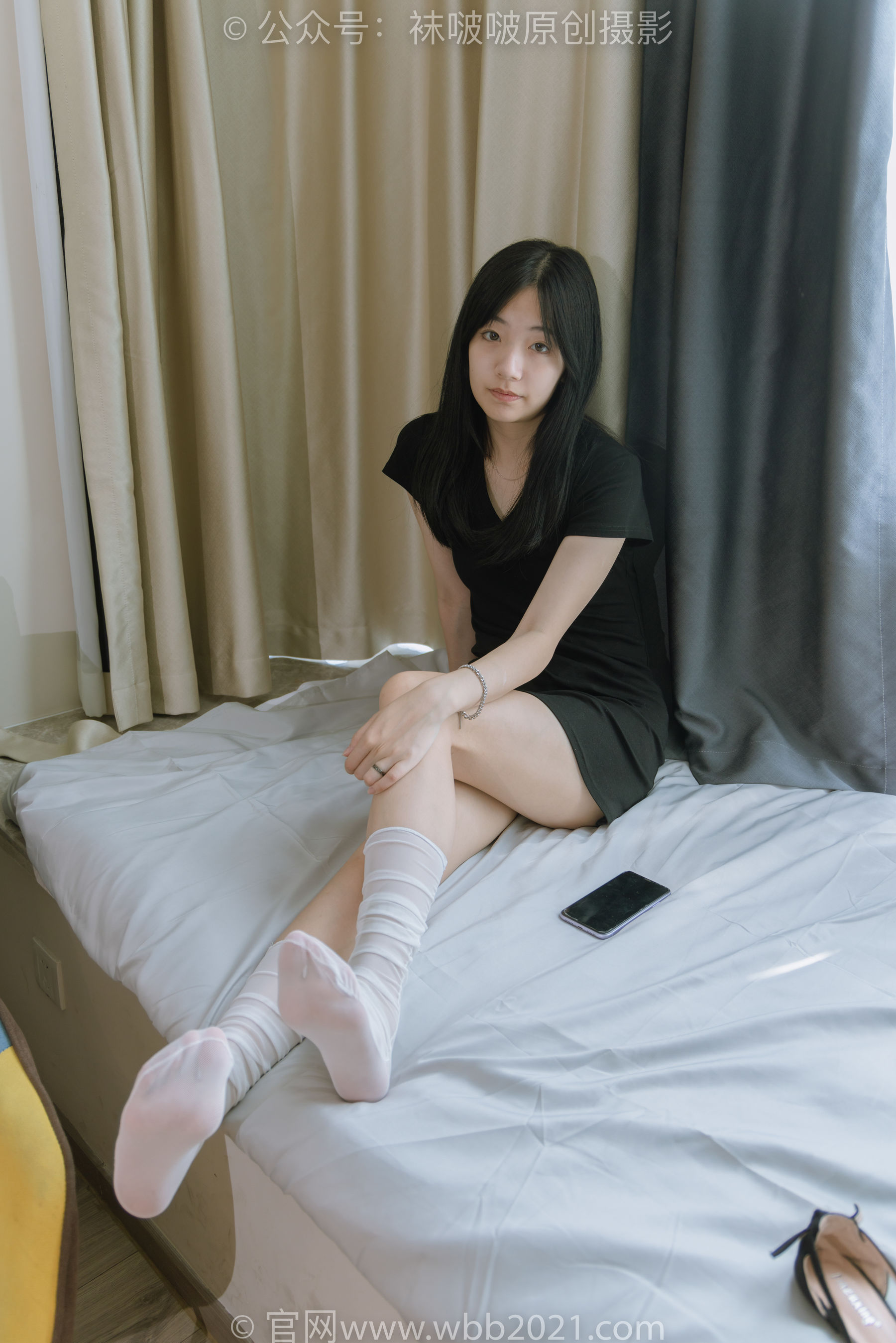 BoBoSocks袜啵啵 No.363 小甜豆 -两双平底鞋、黑色船袜、裸足