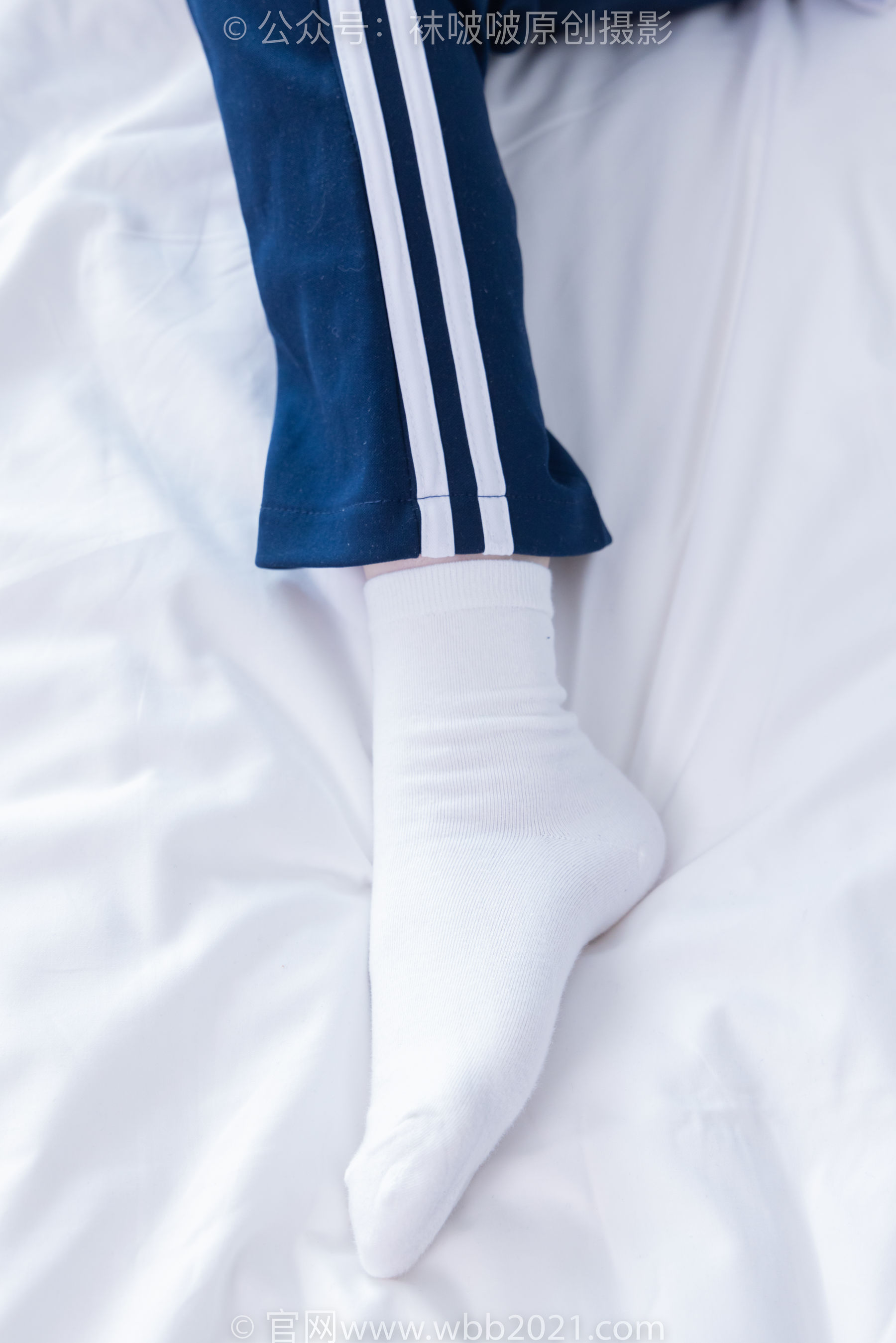 BoBoSocks袜啵啵 No.366 甜甜圈 -三双板鞋、白棉袜、短白丝