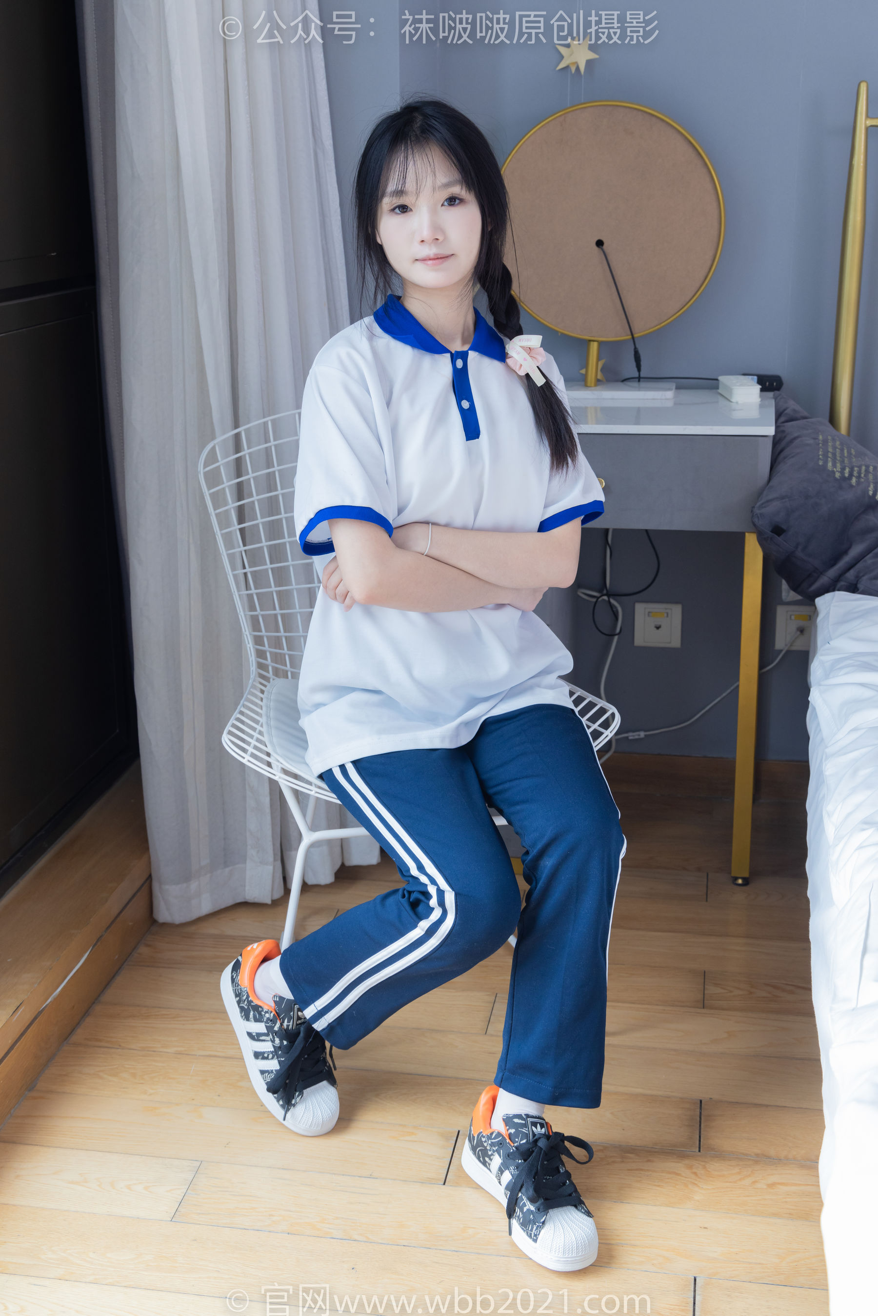 BoBoSocks袜啵啵 No.366 甜甜圈 -三双板鞋、白棉袜、短白丝