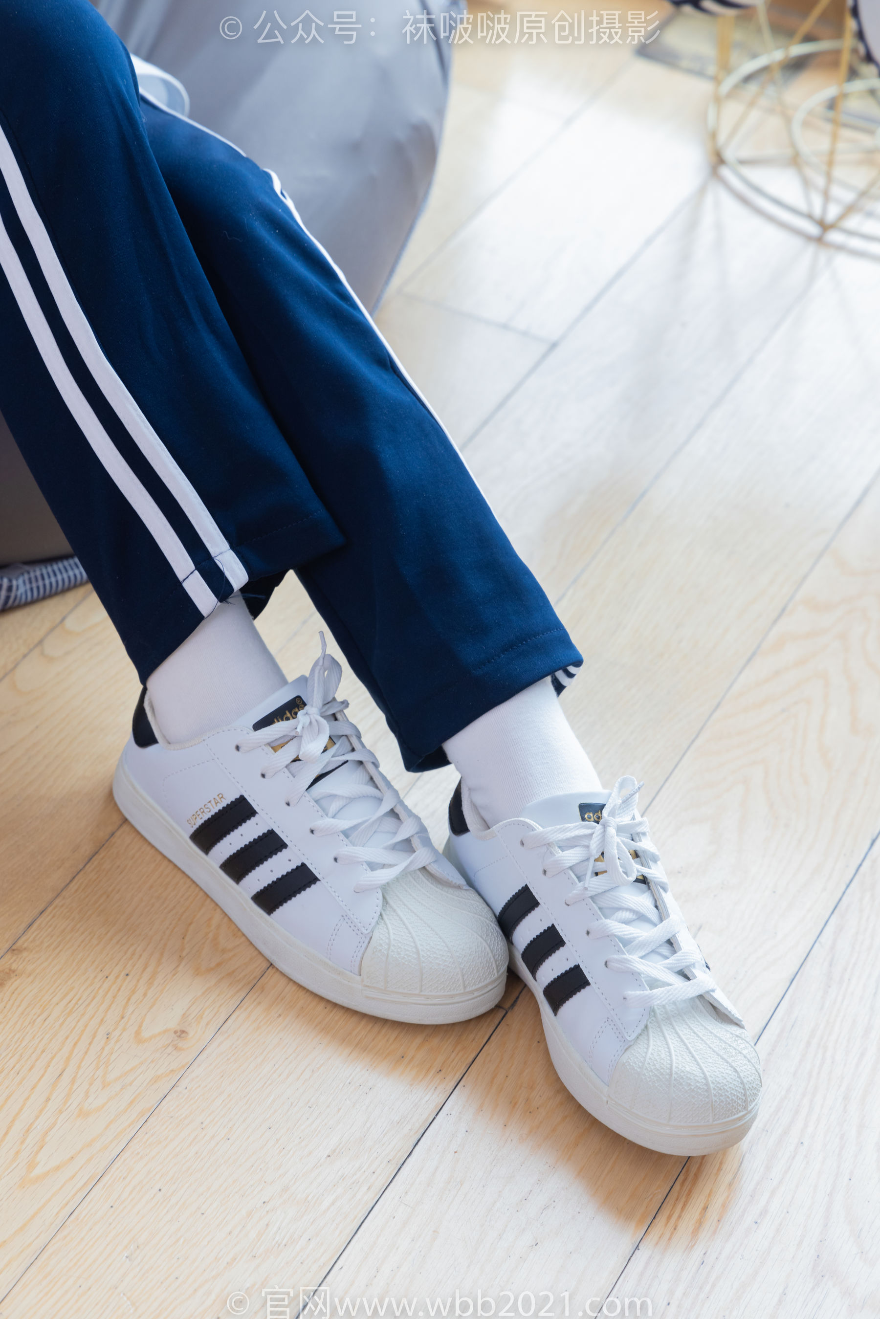 BoBoSocks袜啵啵 No.366 甜甜圈 -三双板鞋、白棉袜、短白丝