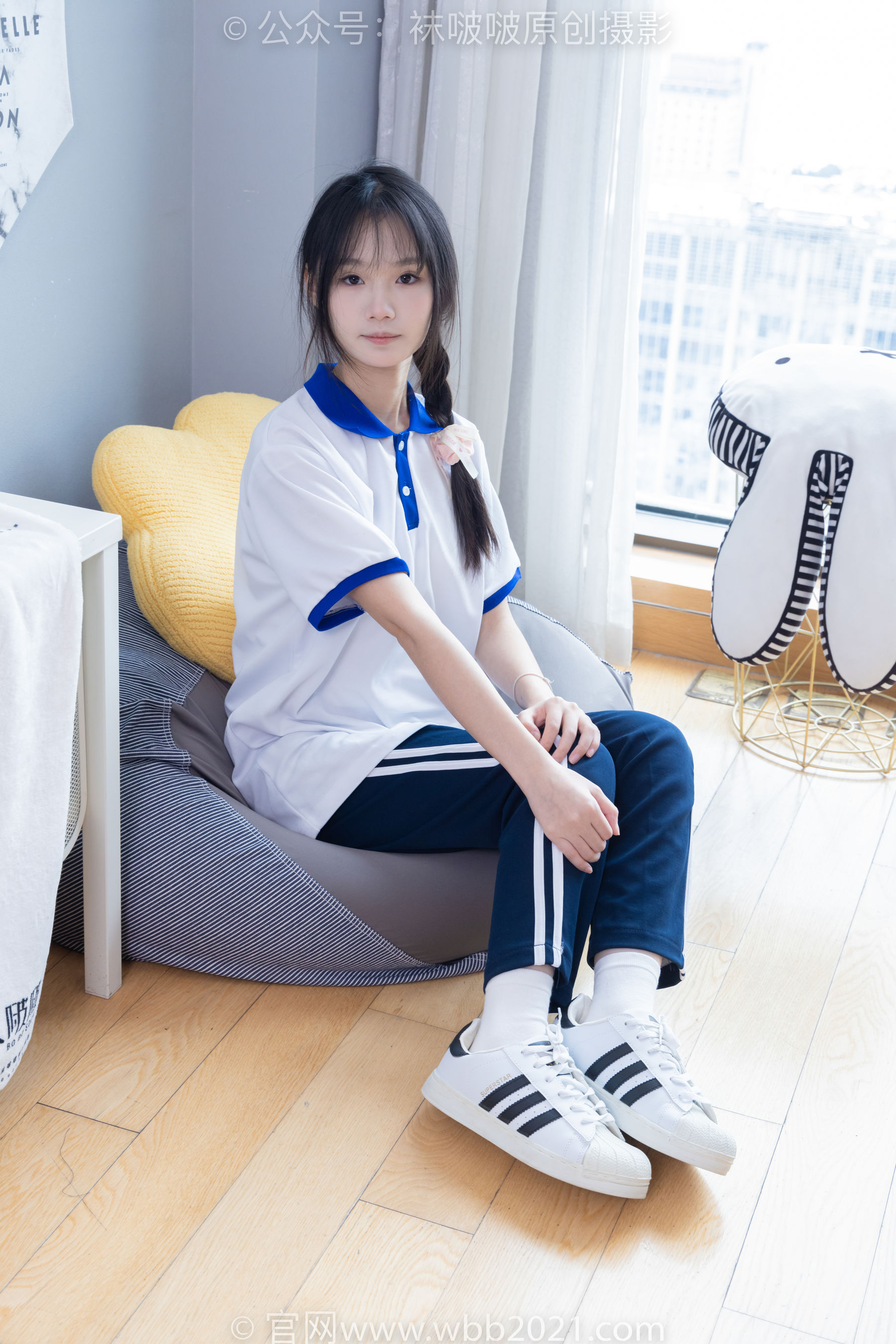 BoBoSocks袜啵啵 No.366 甜甜圈 -三双板鞋、白棉袜、短白丝