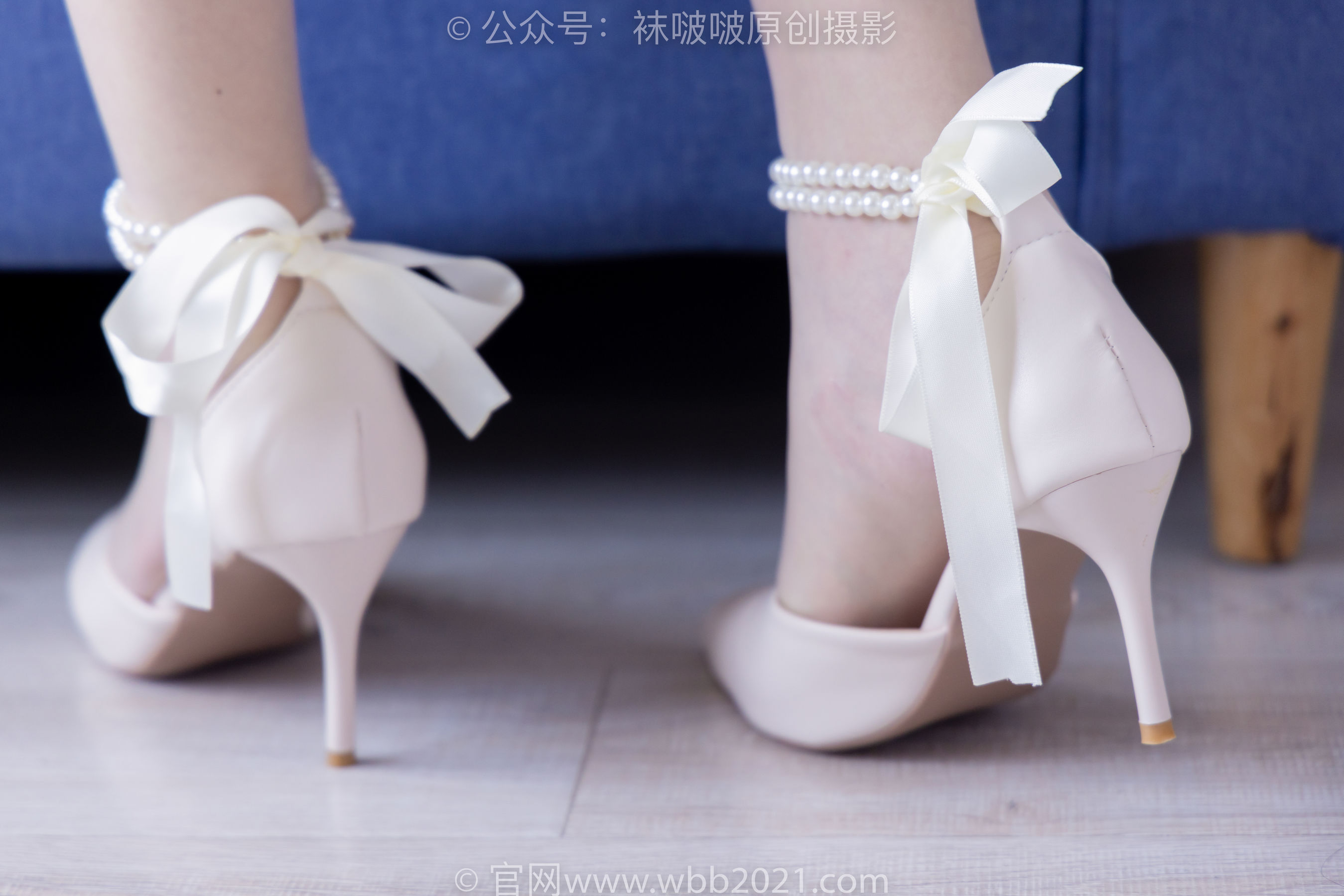 BoBoSocks袜啵啵 No.367 小甜豆 -高跟鞋、油亮白丝、丝袜踩奶油蛋糕