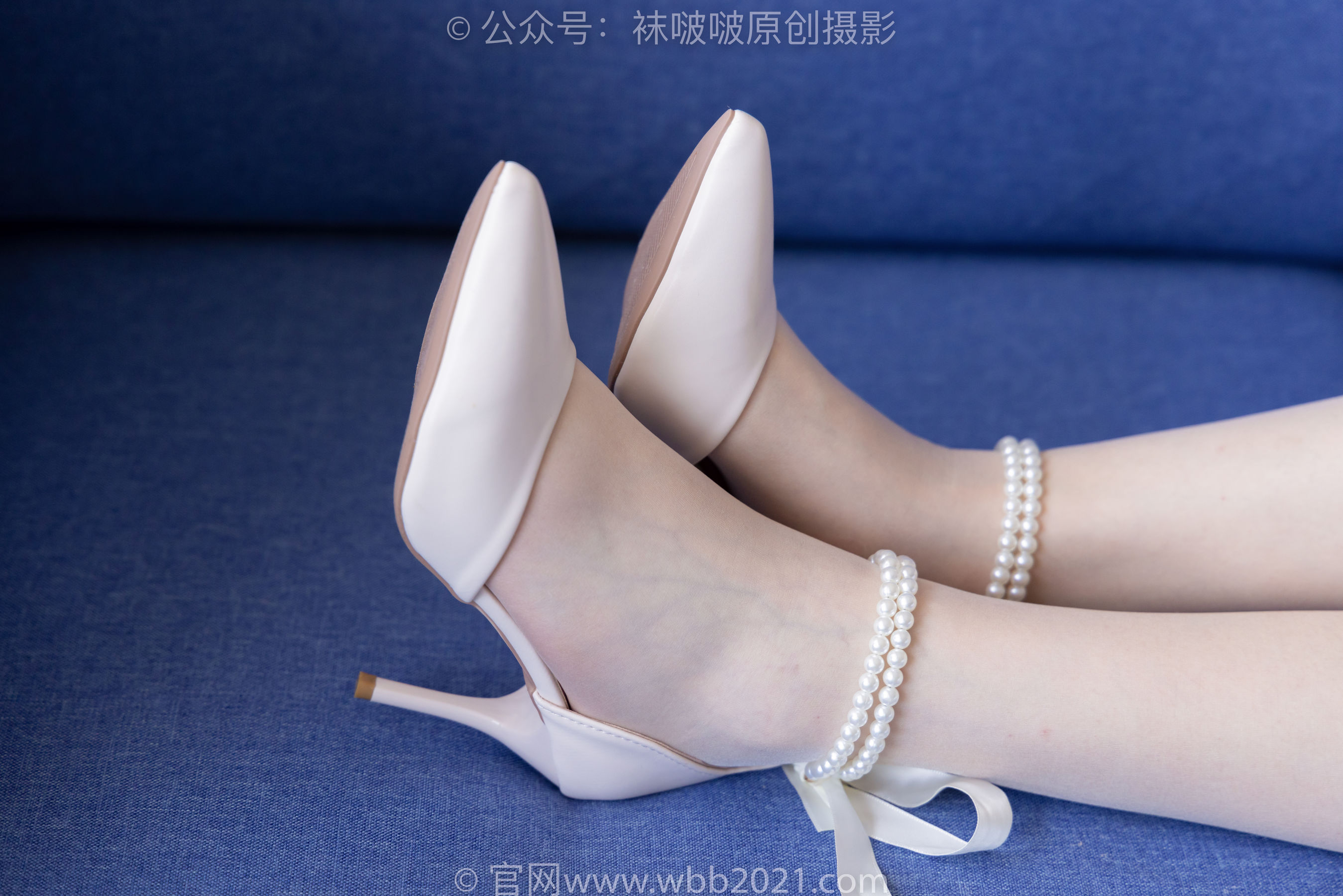 BoBoSocks袜啵啵 No.367 小甜豆 -高跟鞋、油亮白丝、丝袜踩奶油蛋糕