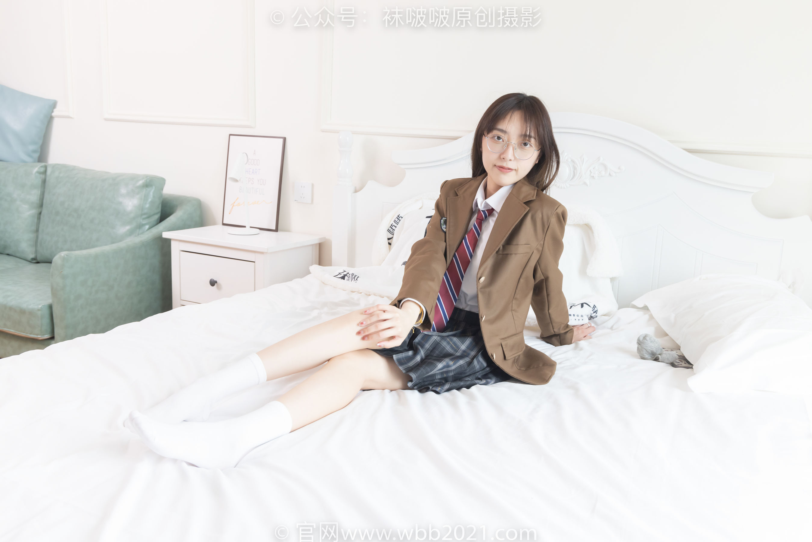 BoBoSocks袜啵啵 No.370 稚予 -板鞋、白棉袜、灰色棉船袜