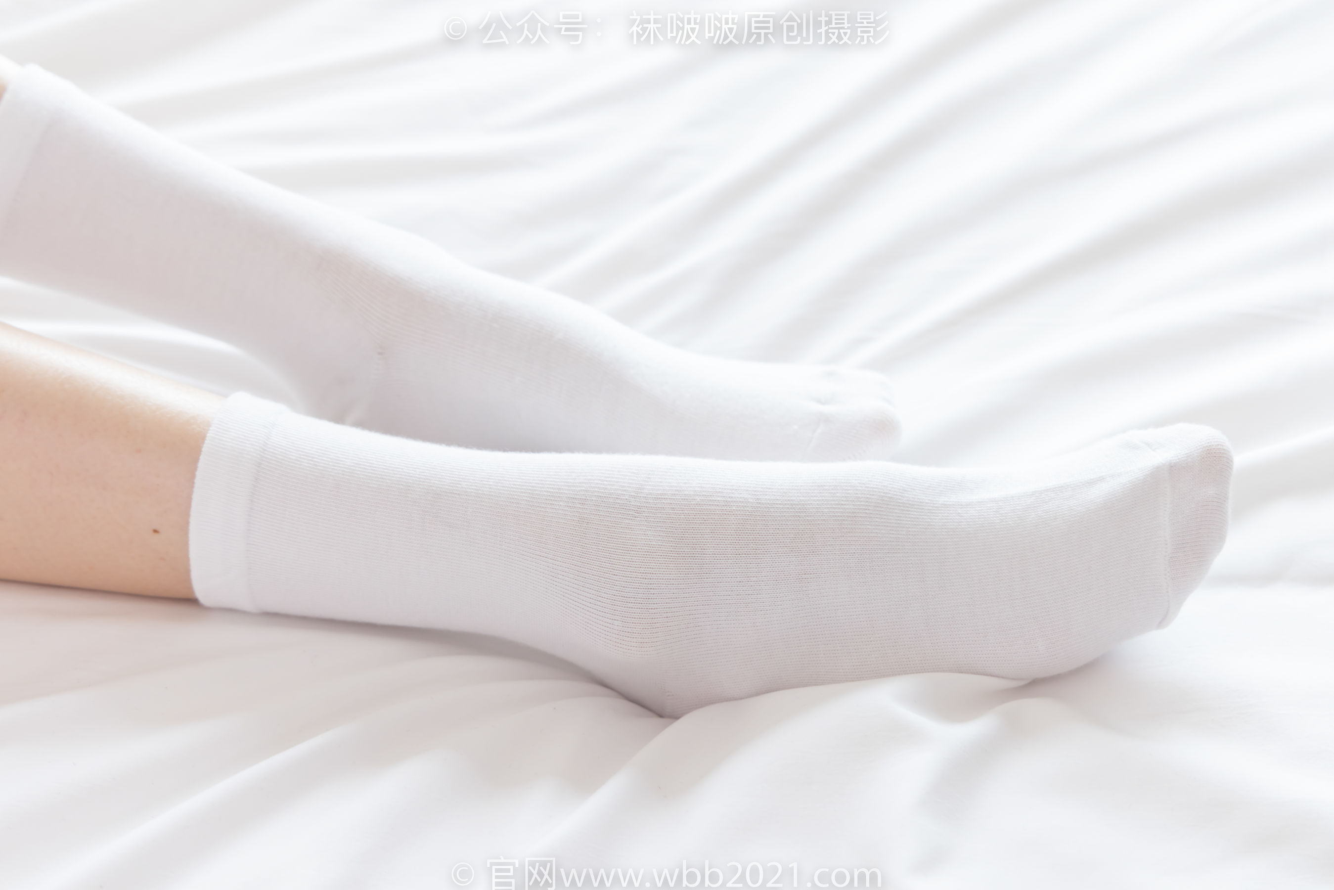 BoBoSocks袜啵啵 No.370 稚予 -板鞋、白棉袜、灰色棉船袜