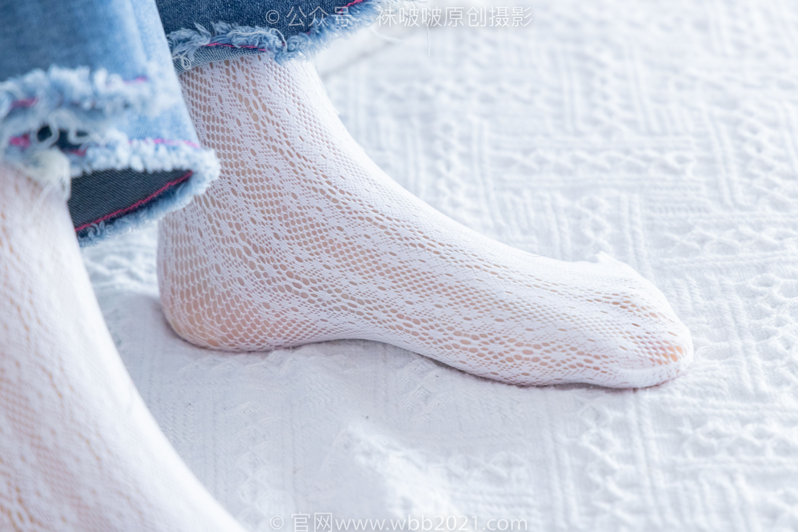 BoBoSocks袜啵啵 No.372 甜甜圈 -板鞋、白色蕾丝袜、可拆卸牛仔裤、裤里丝