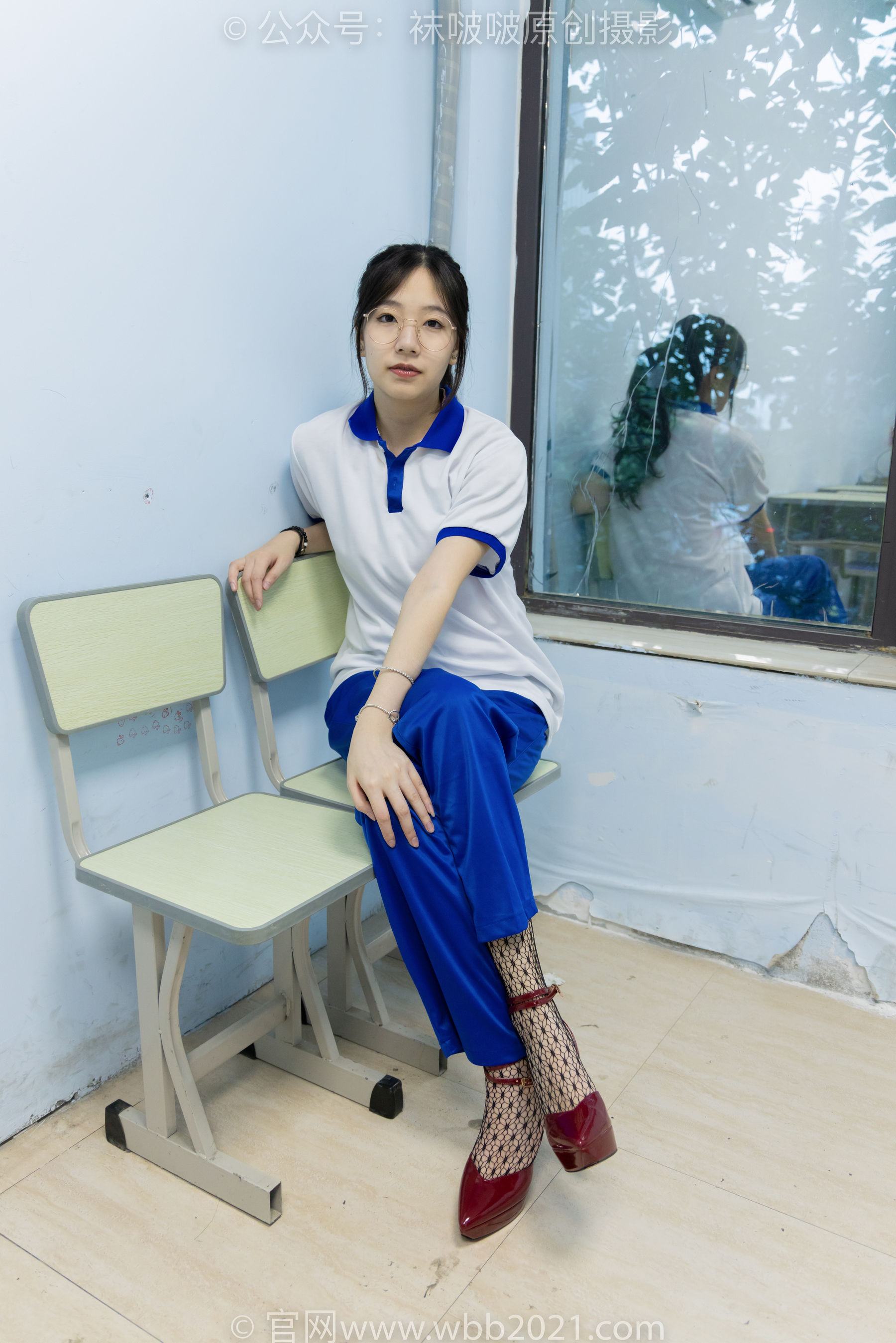 BoBoSocks袜啵啵 No.375 小甜豆 -高跟鞋、黑色蕾丝网袜、校服裤里丝