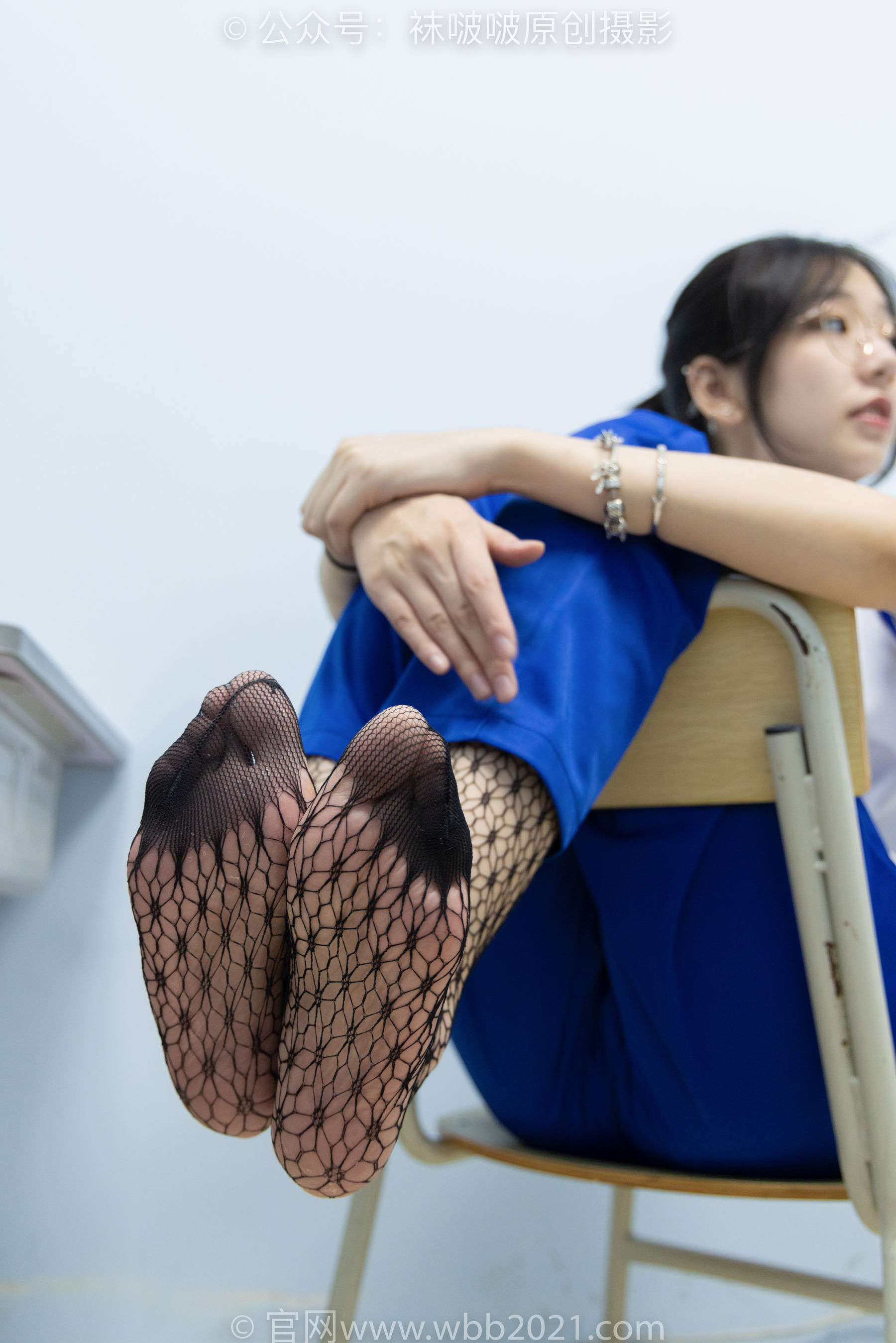 BoBoSocks袜啵啵 No.375 小甜豆 -高跟鞋、黑色蕾丝网袜、校服裤里丝