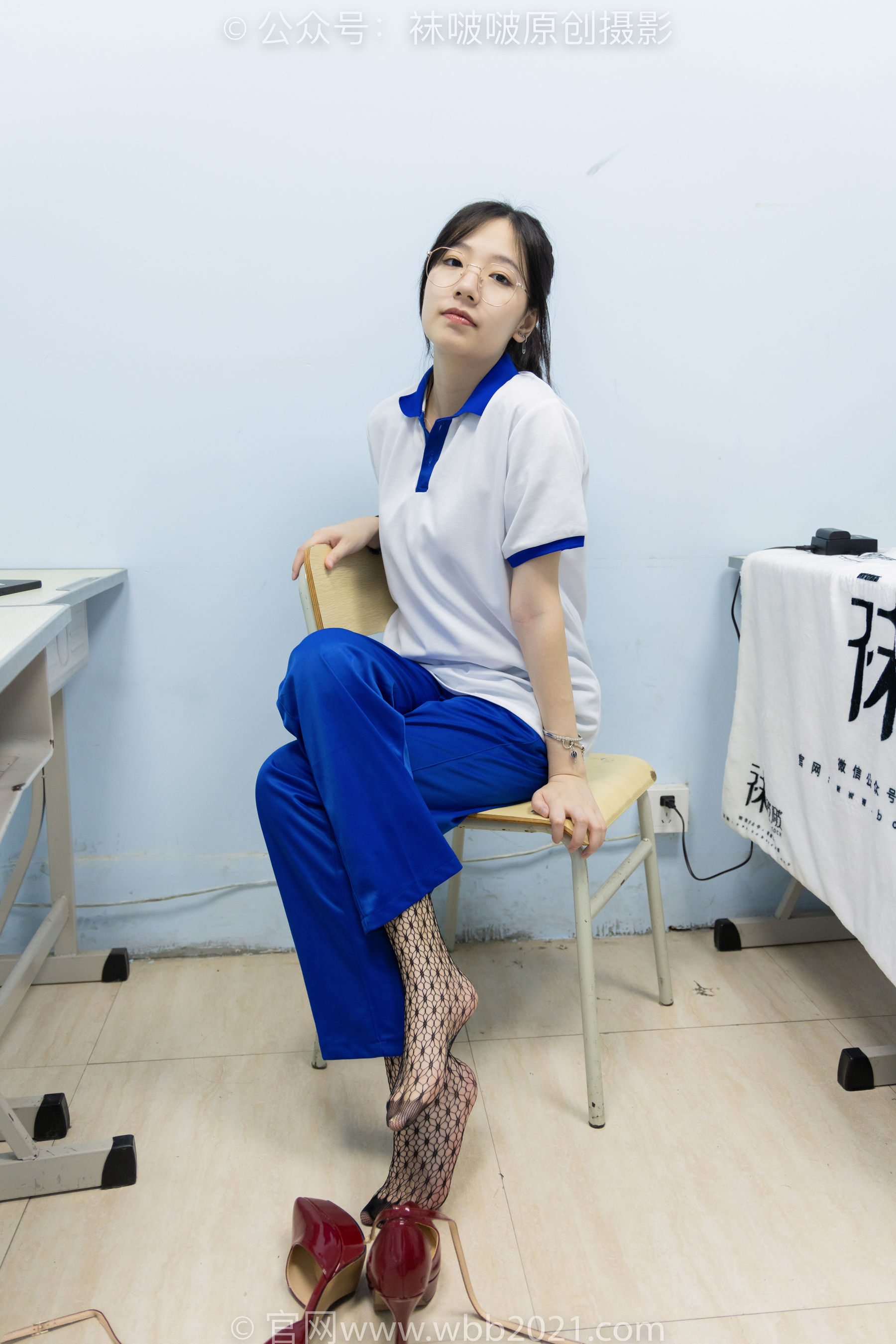 BoBoSocks袜啵啵 No.375 小甜豆 -高跟鞋、黑色蕾丝网袜、校服裤里丝
