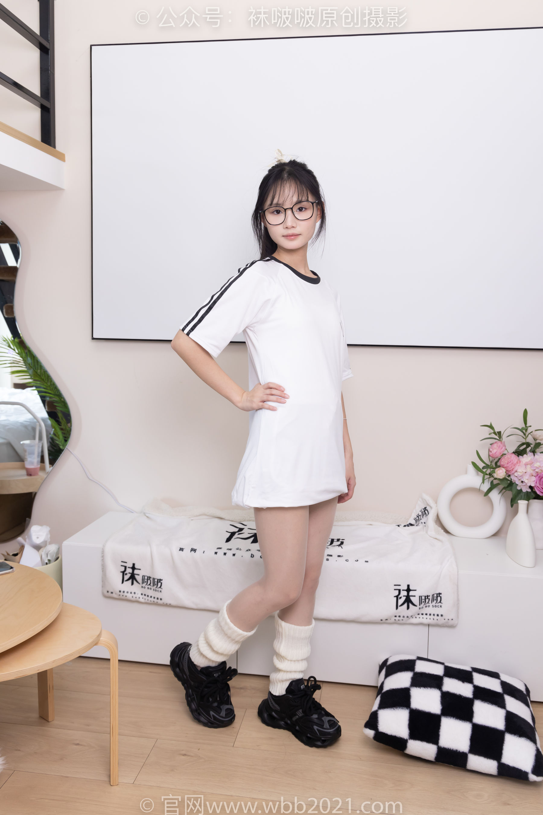 BoBoSocks袜啵啵 No.376 甜甜圈 -运动鞋、堆堆袜套、白丝