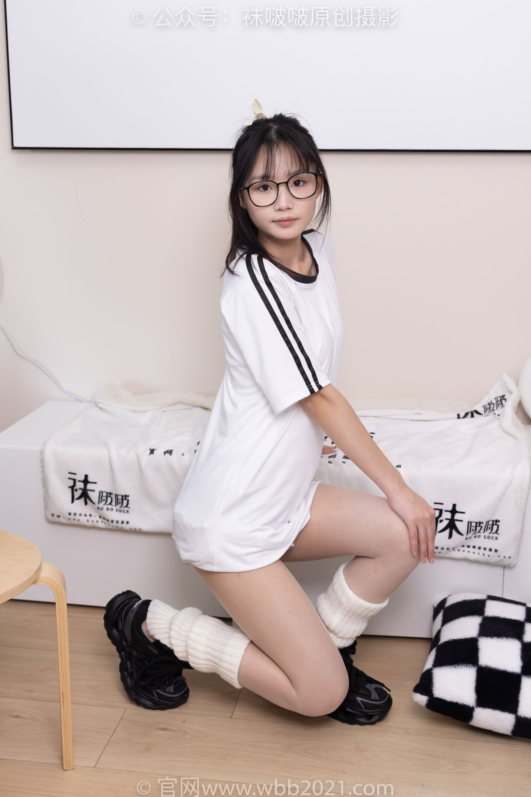 BoBoSocks袜啵啵 No.376 甜甜圈 -运动鞋、堆堆袜套、白丝