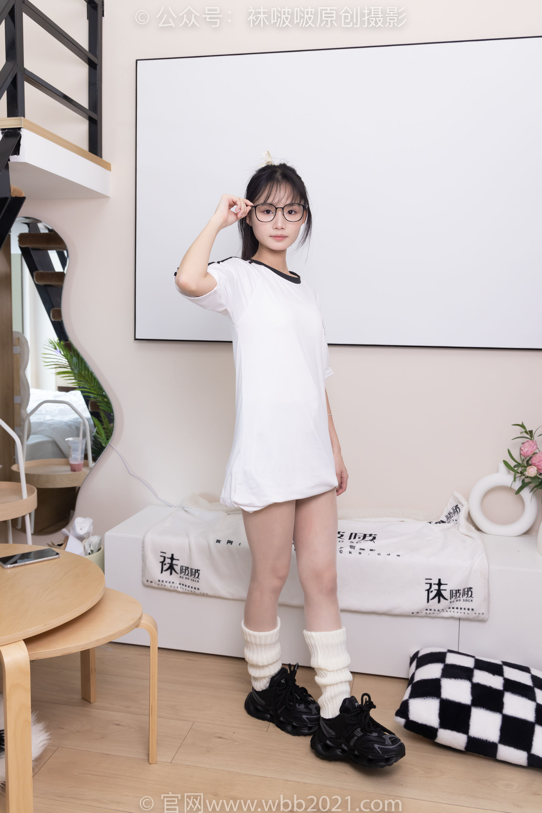 BoBoSocks袜啵啵 No.376 甜甜圈 -运动鞋、堆堆袜套、白丝