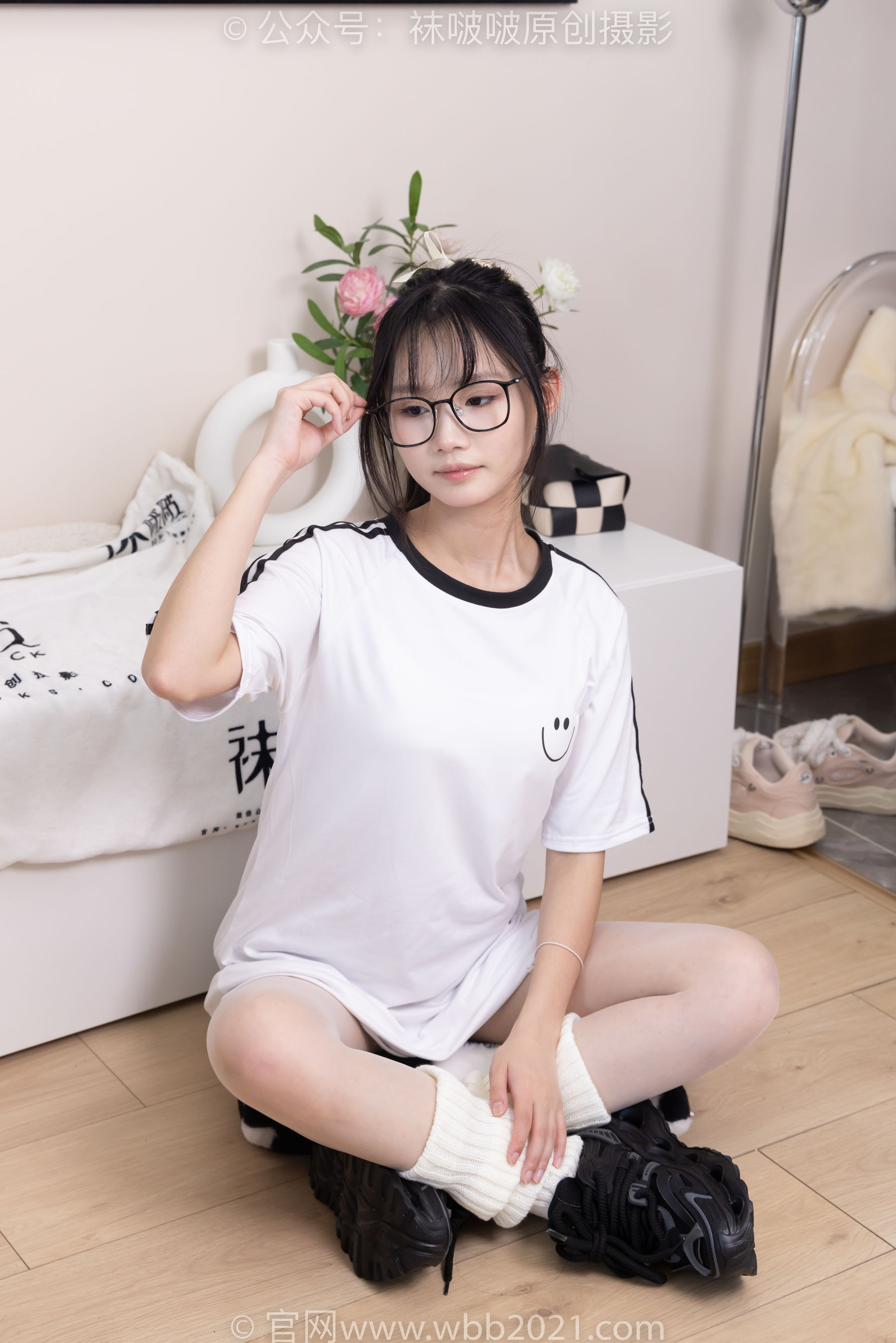 BoBoSocks袜啵啵 No.376 甜甜圈 -运动鞋、堆堆袜套、白丝