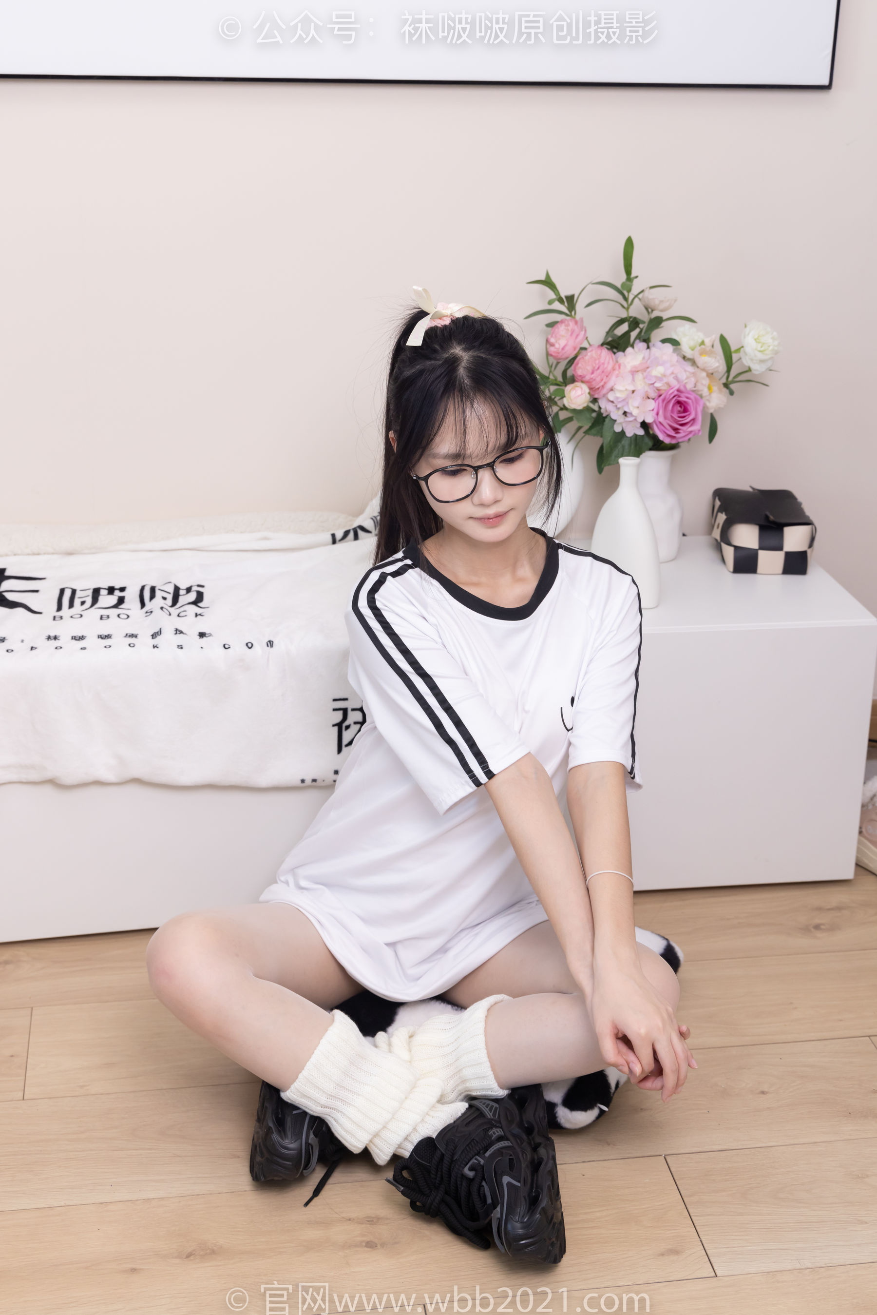 BoBoSocks袜啵啵 No.376 甜甜圈 -运动鞋、堆堆袜套、白丝