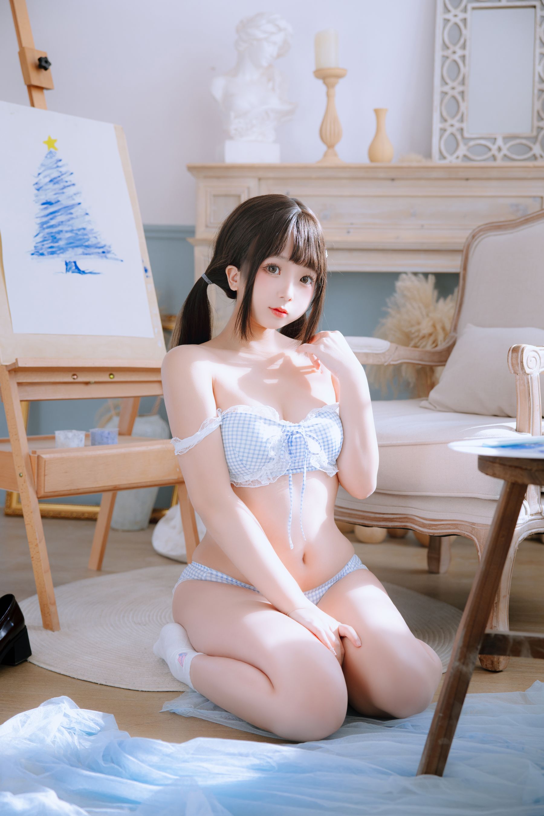 Cosplay 日奈娇 - 美术生