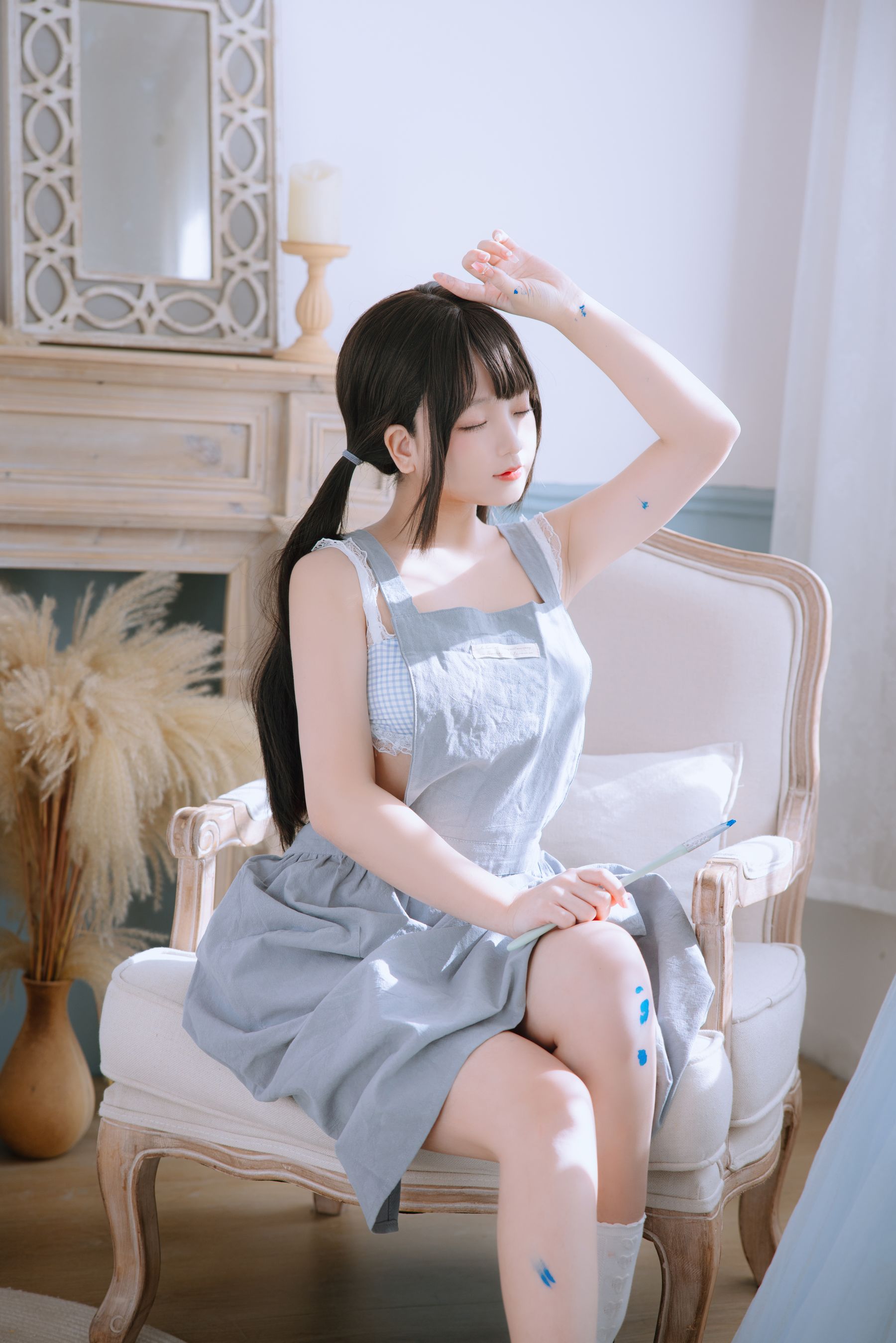 Cosplay 日奈娇 - 美术生