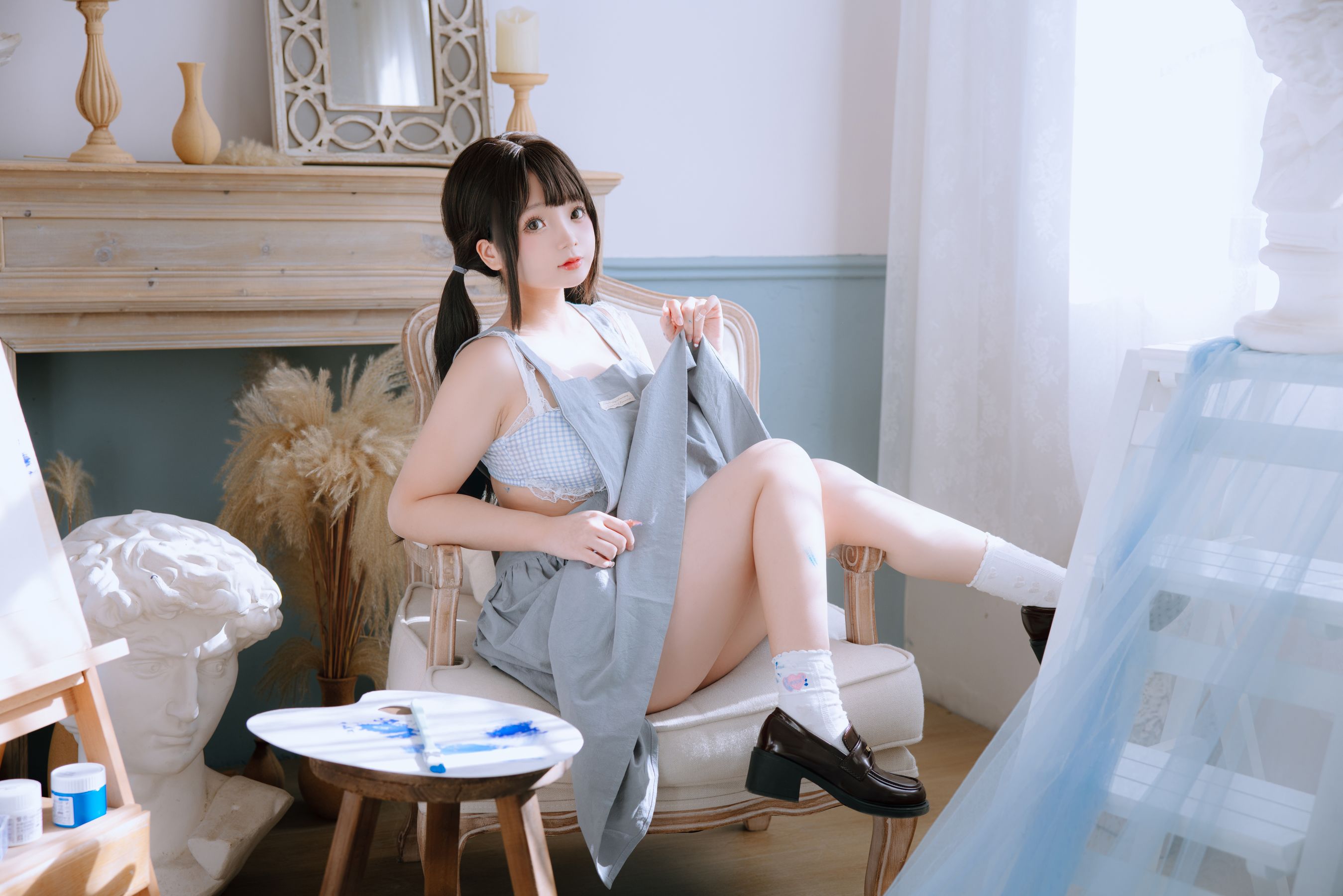 Cosplay 日奈娇 - 美术生