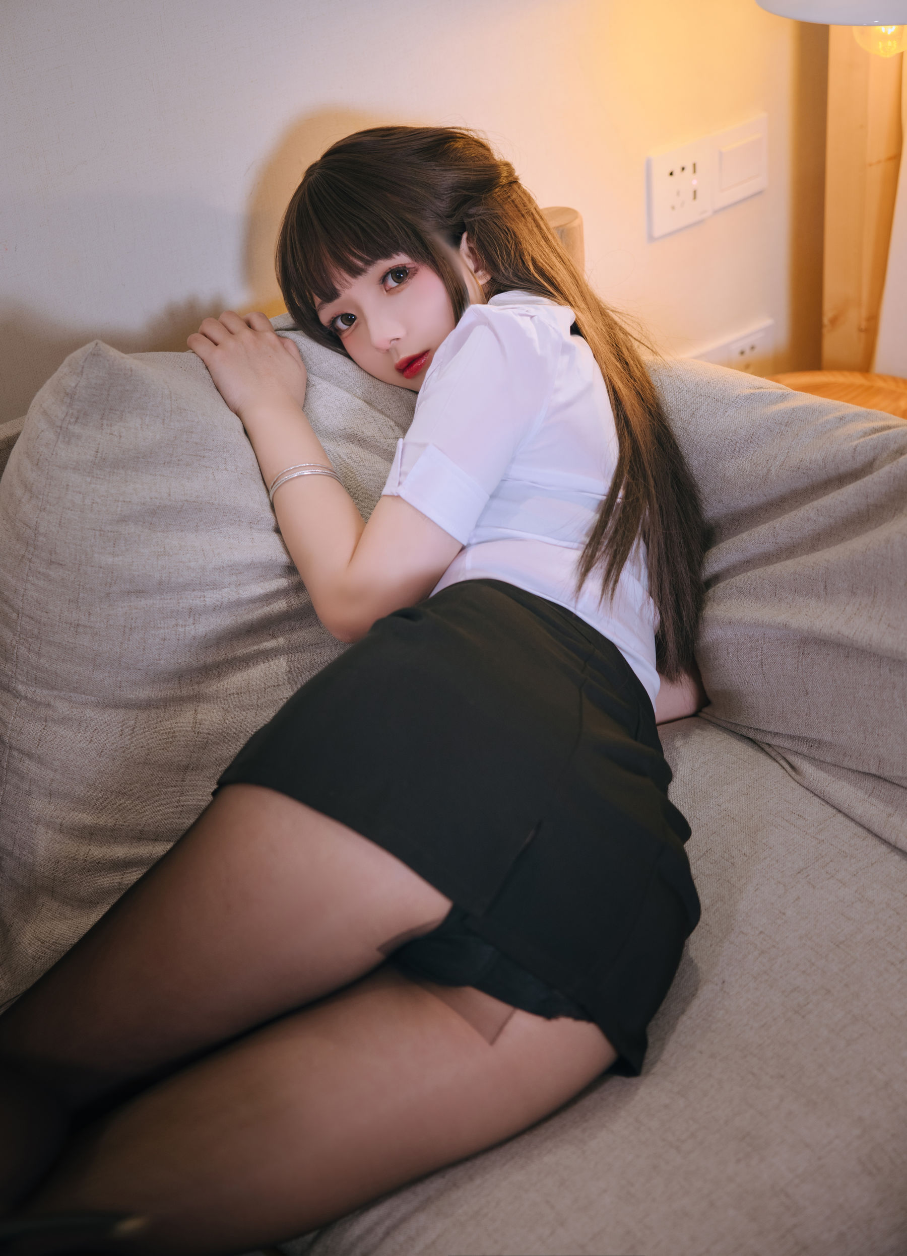 Cosplay 日奈娇 - 醉酒OL