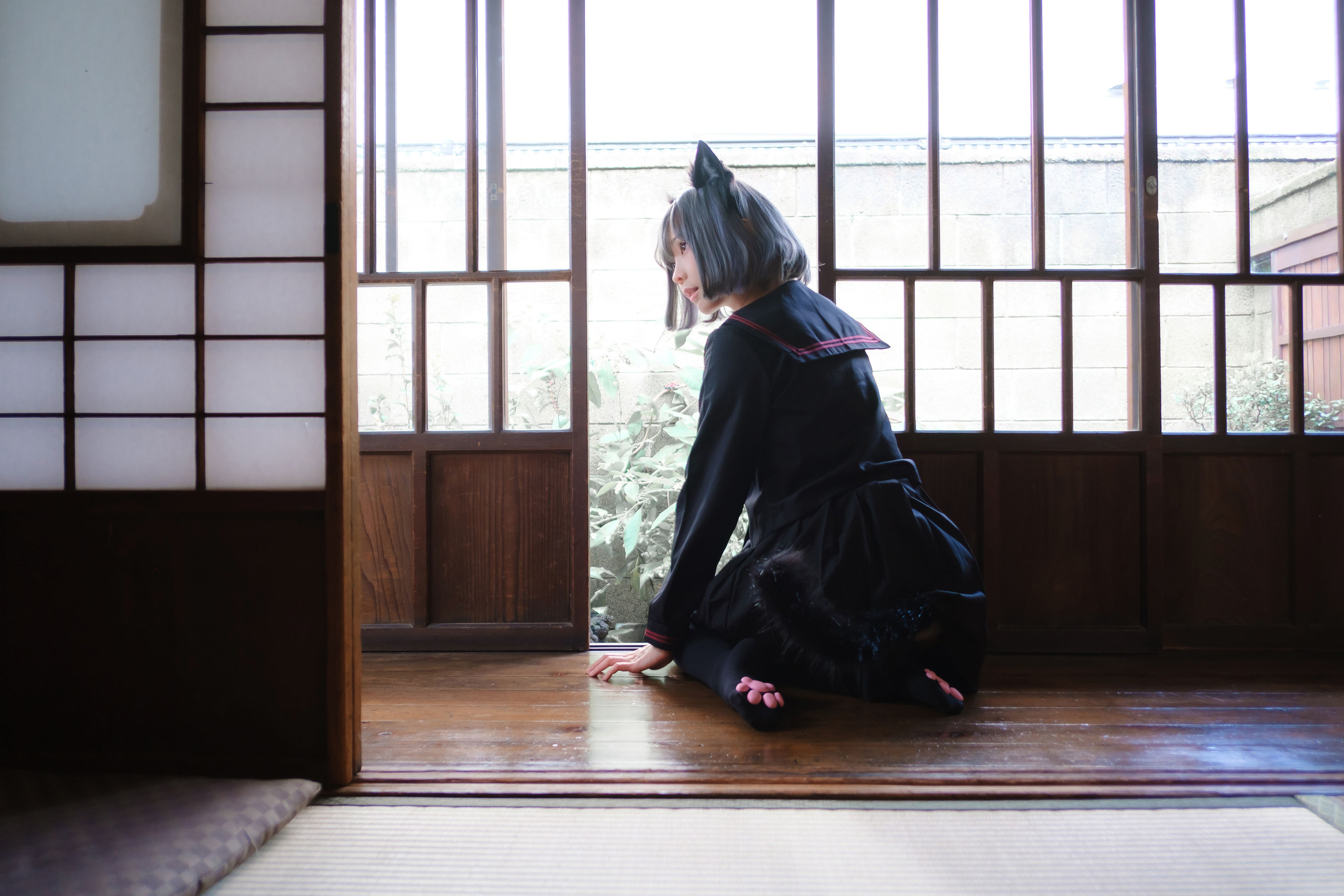 Ely_eee (ElyEE子) - Veranda Black Cat緣廊黑貓