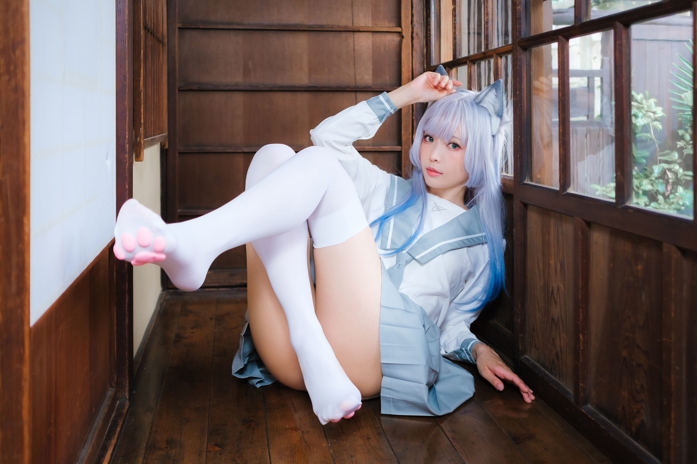 Ely_eee (ElyEE子) - Veranda White Cat緣廊白貓
