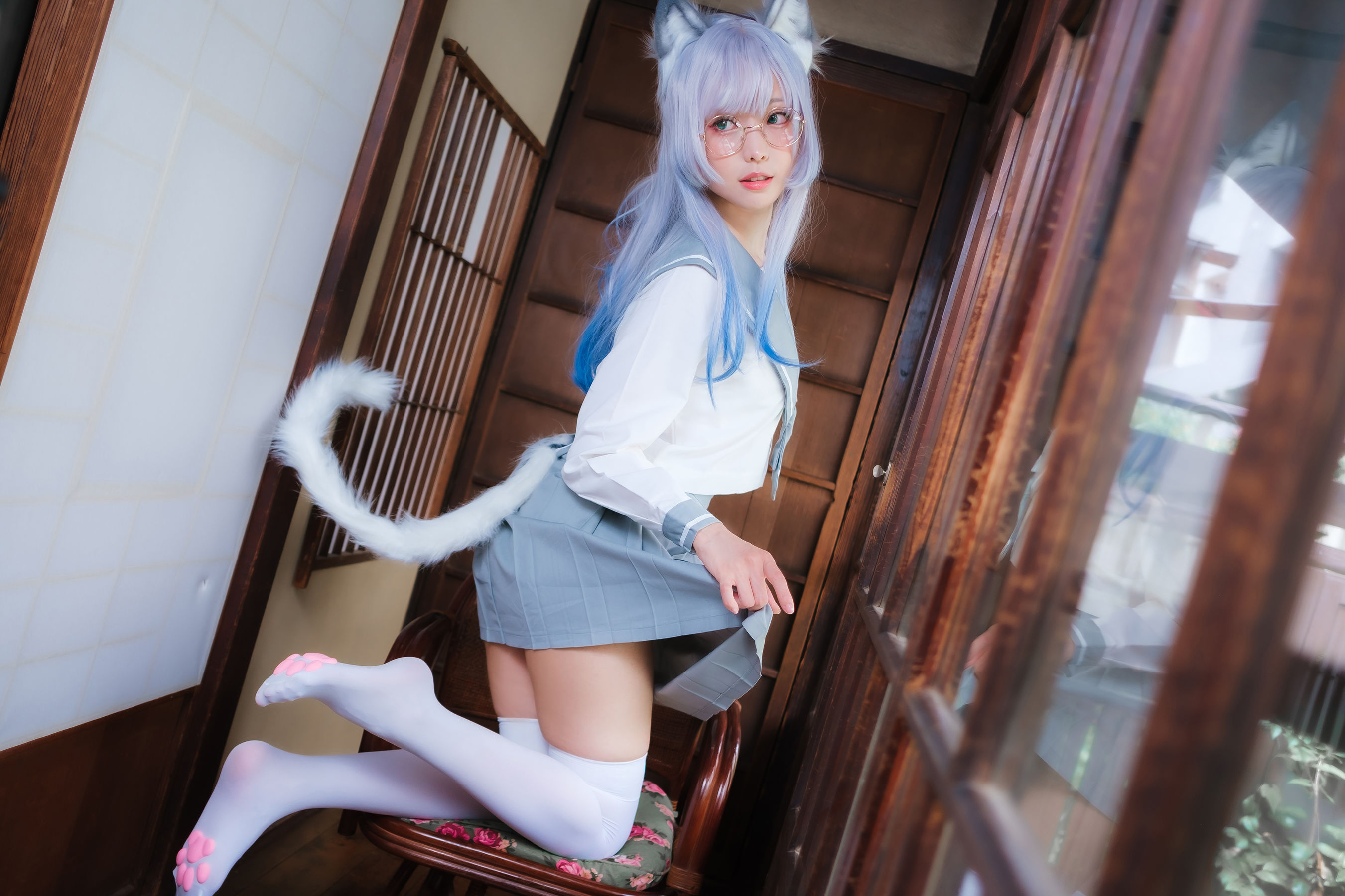 Ely_eee (ElyEE子) - Veranda White Cat緣廊白貓