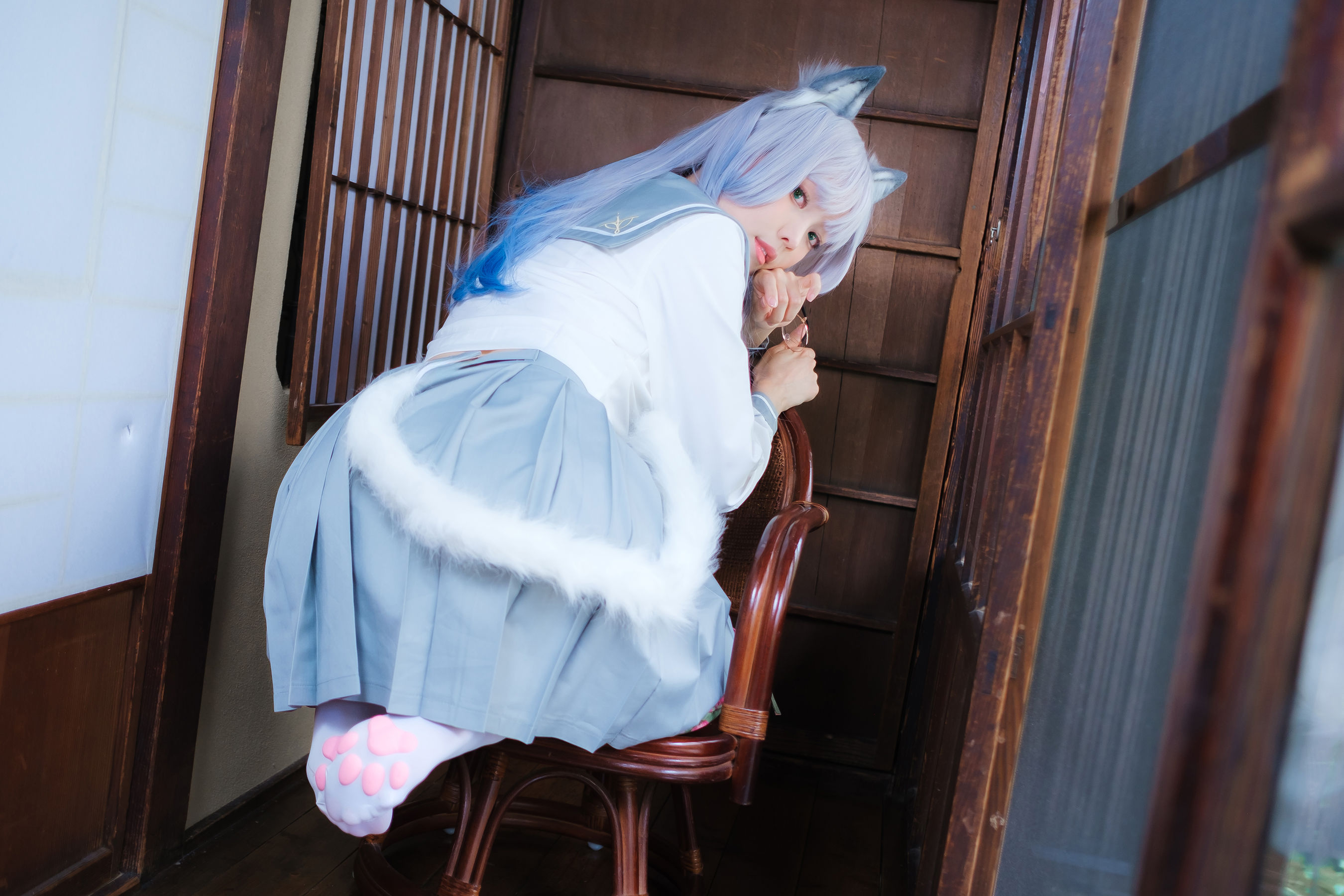 Ely_eee (ElyEE子) - Veranda White Cat緣廊白貓