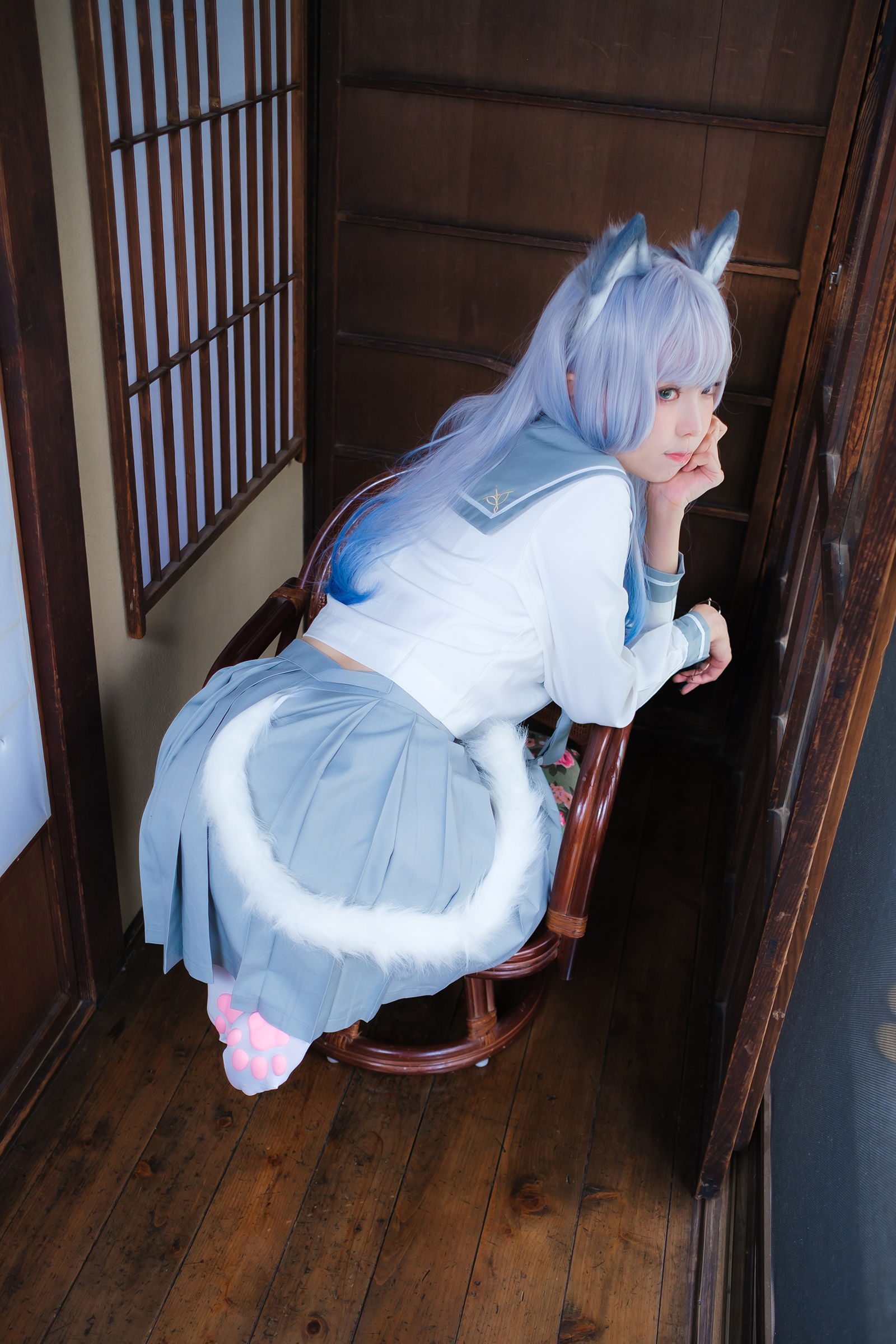 Ely_eee (ElyEE子) - Veranda White Cat緣廊白貓