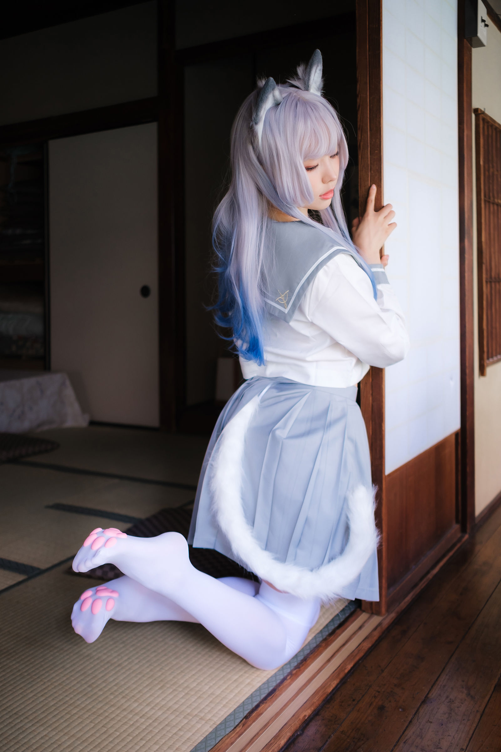 Ely_eee (ElyEE子) - Veranda White Cat緣廊白貓