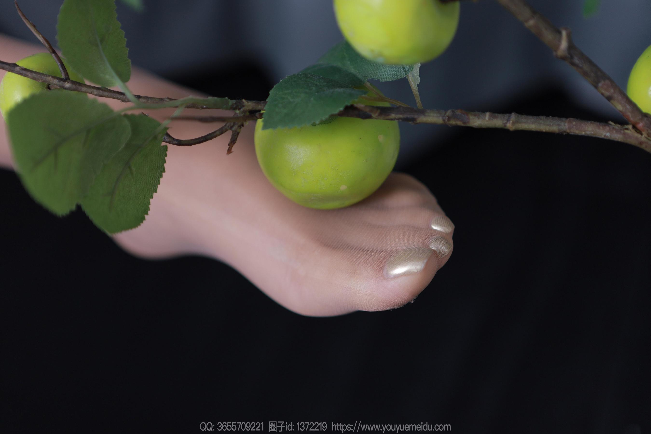 IESS异思趣向 - 模特： 婉萍 《吃个橘子》