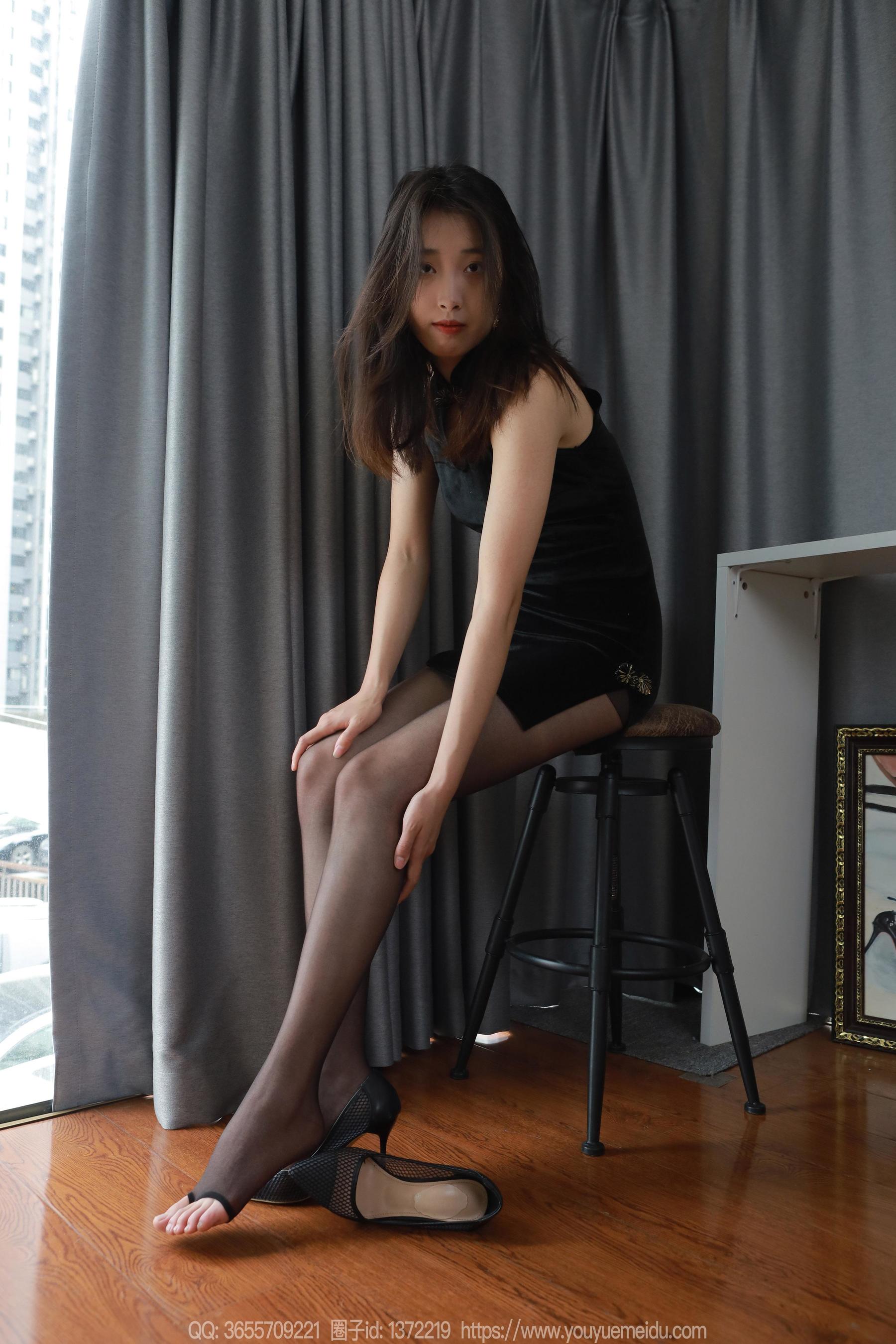 IESS异思趣向 - 模特： 小九 《光脚丫子》