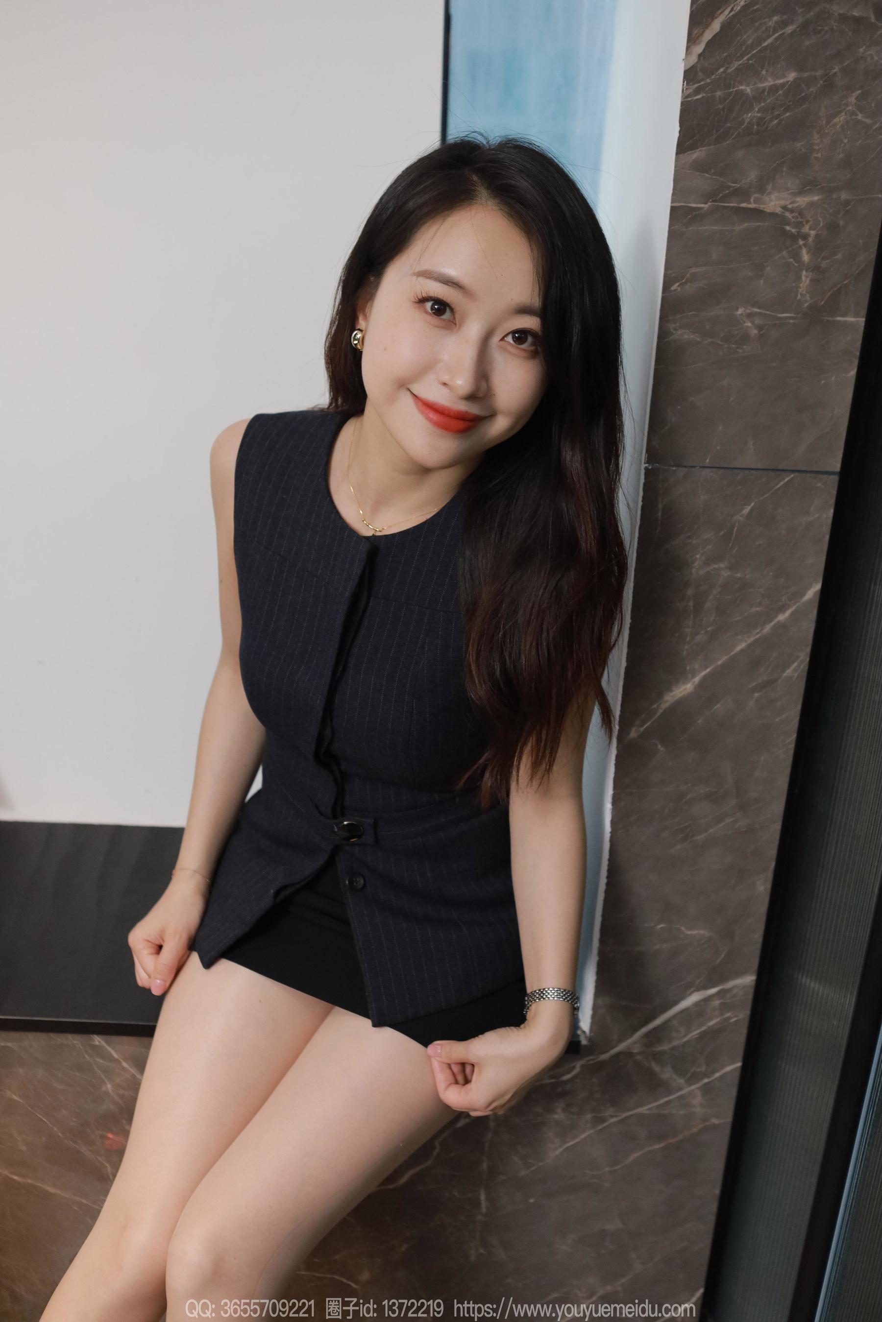 IESS异思趣向 - 模特： 小婕 《洗手间的故事》
