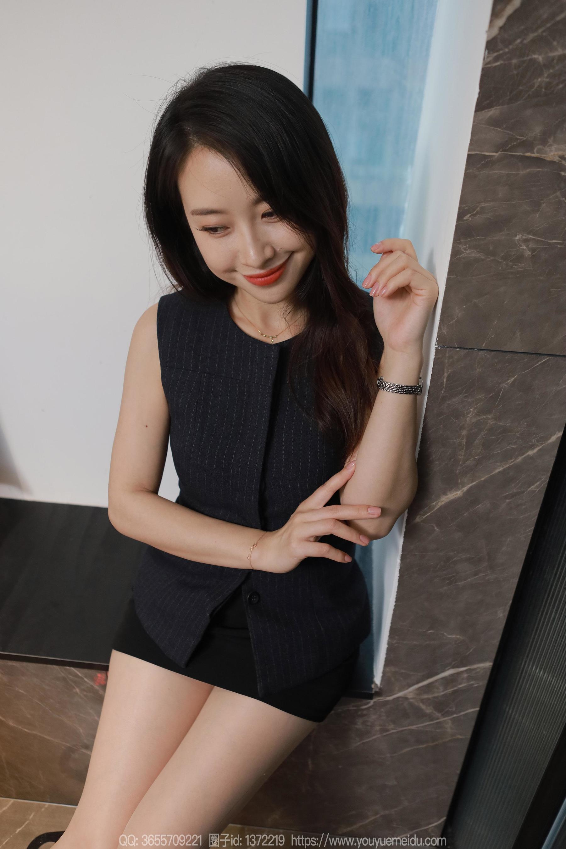 IESS异思趣向 - 模特： 小婕 《洗手间的故事》