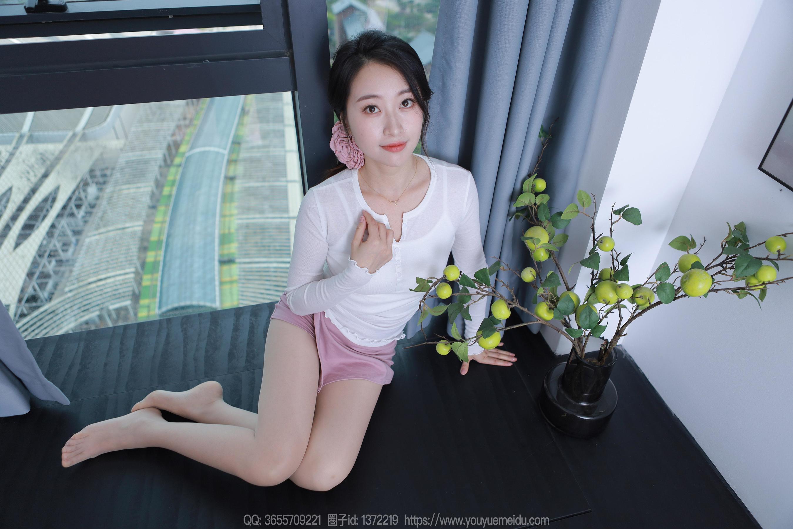 IESS异思趣向 - 模特： 小婕 《白色温柔》