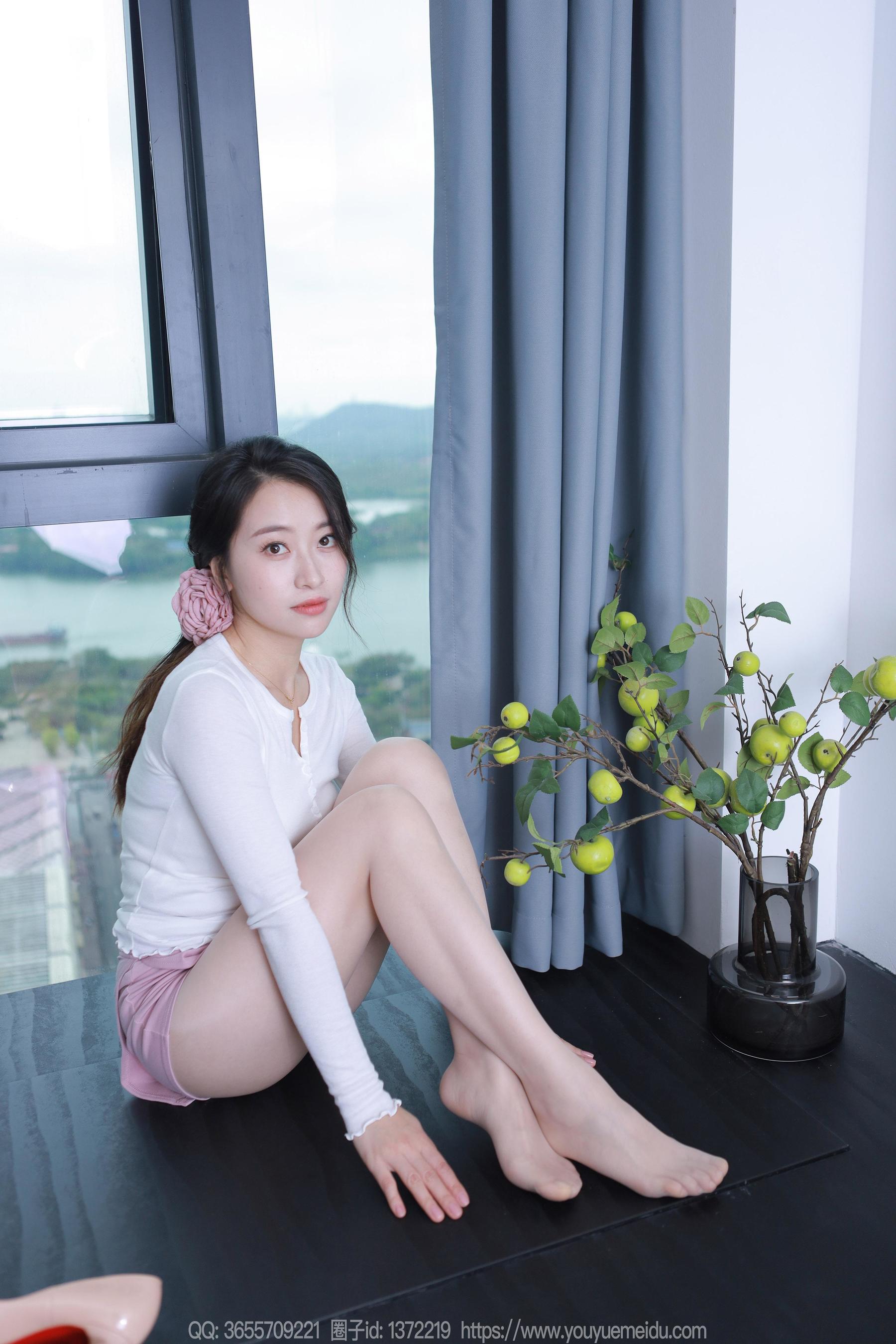 IESS异思趣向 - 模特： 小婕 《白色温柔》