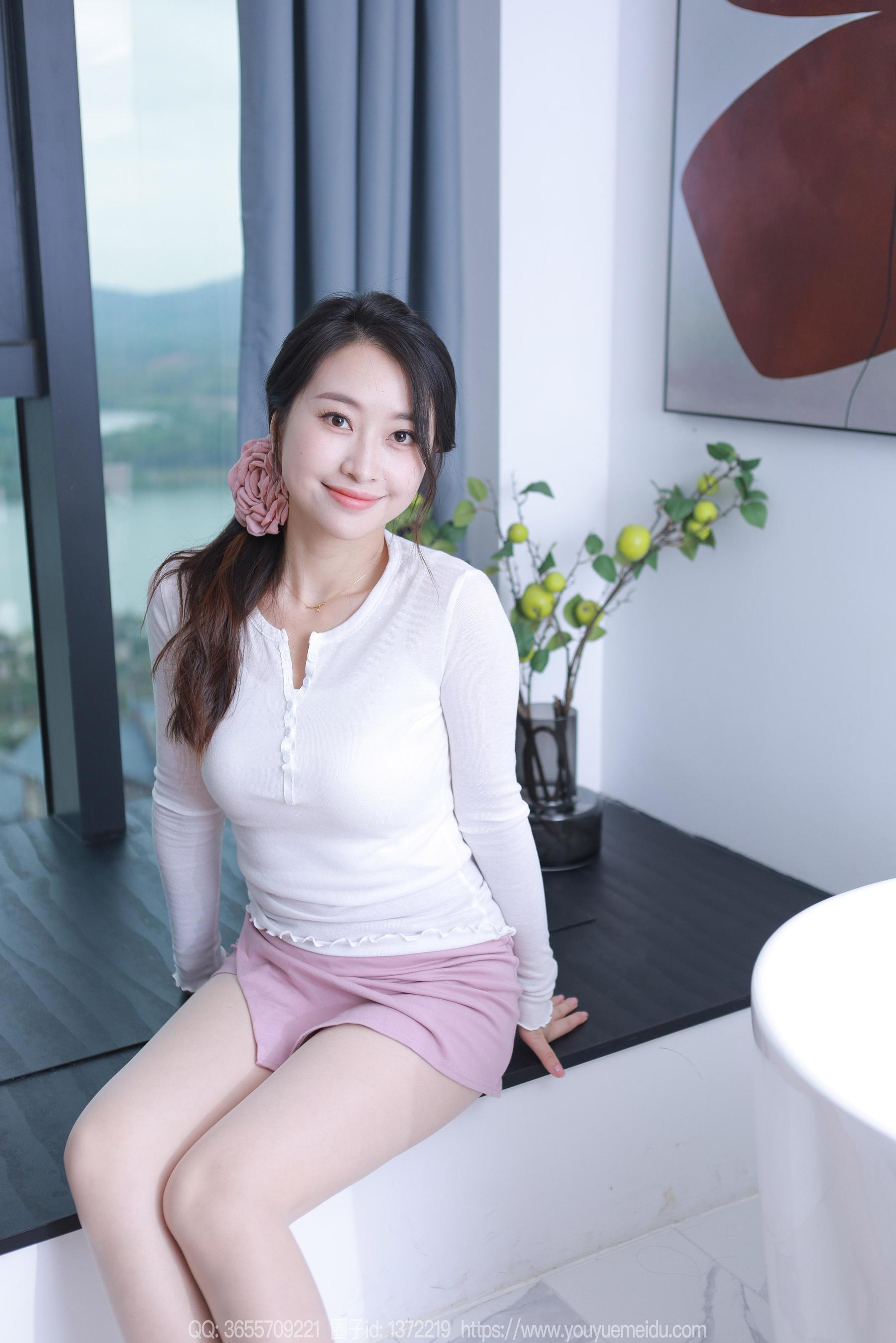 IESS异思趣向 - 模特： 小婕 《白色温柔》