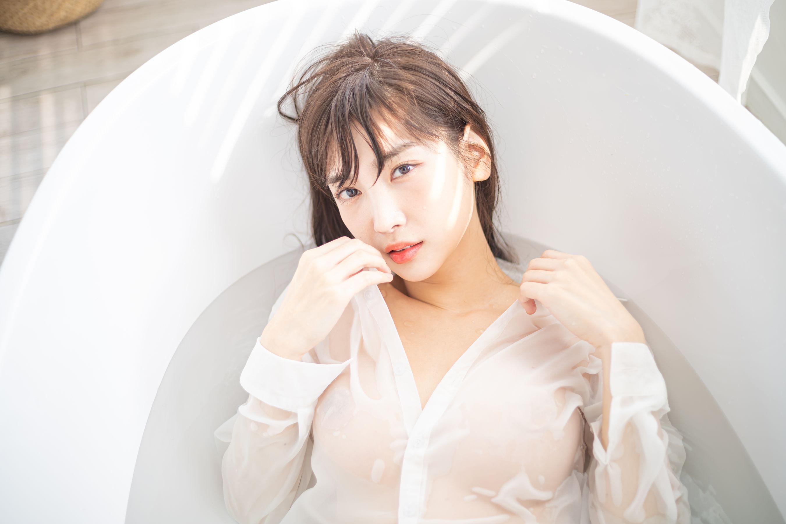Leezy - Secret Web APRIL