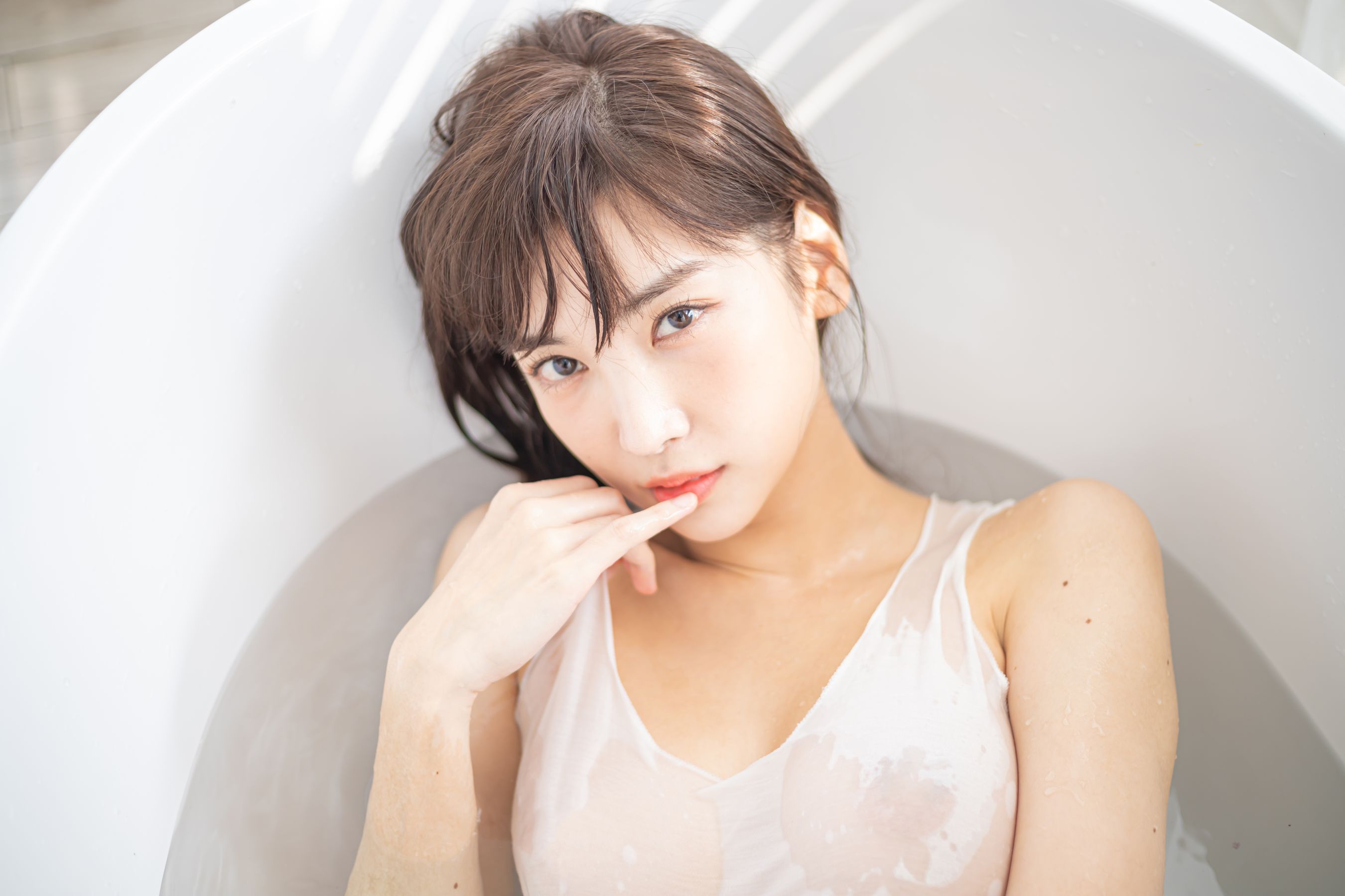 Leezy - Secret Web APRIL