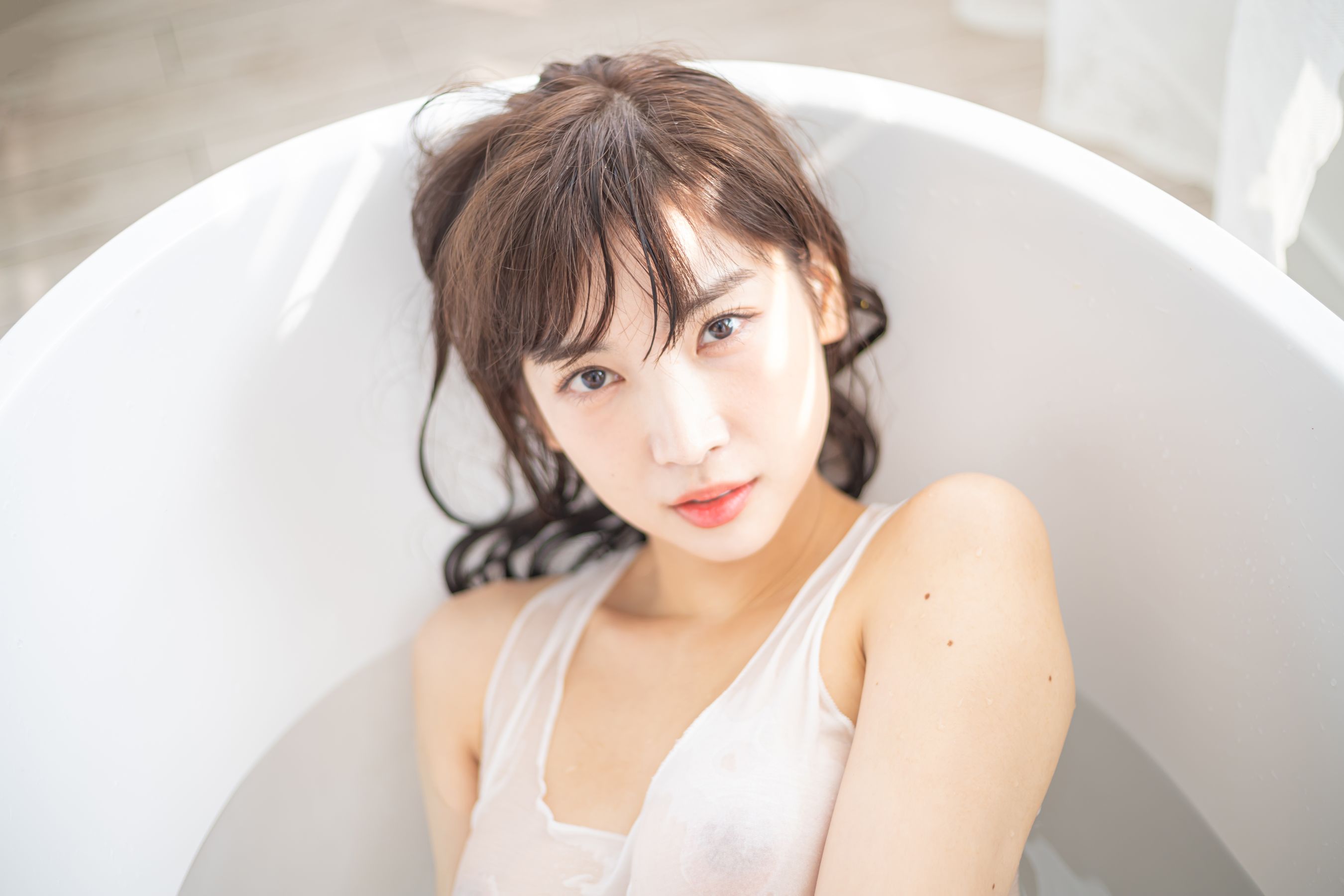 Leezy - Secret Web APRIL
