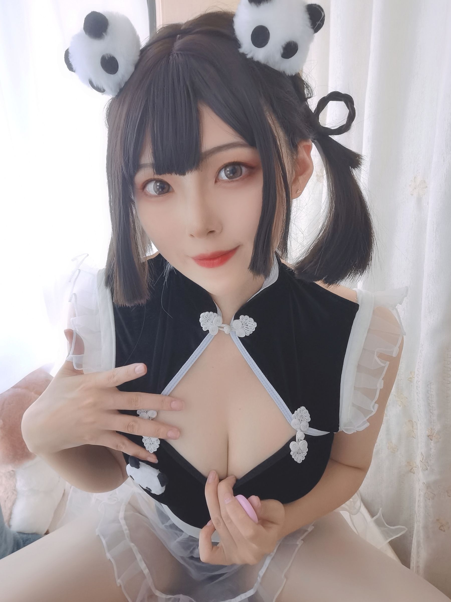 Natsuko夏夏子 - 熊猫女仆
