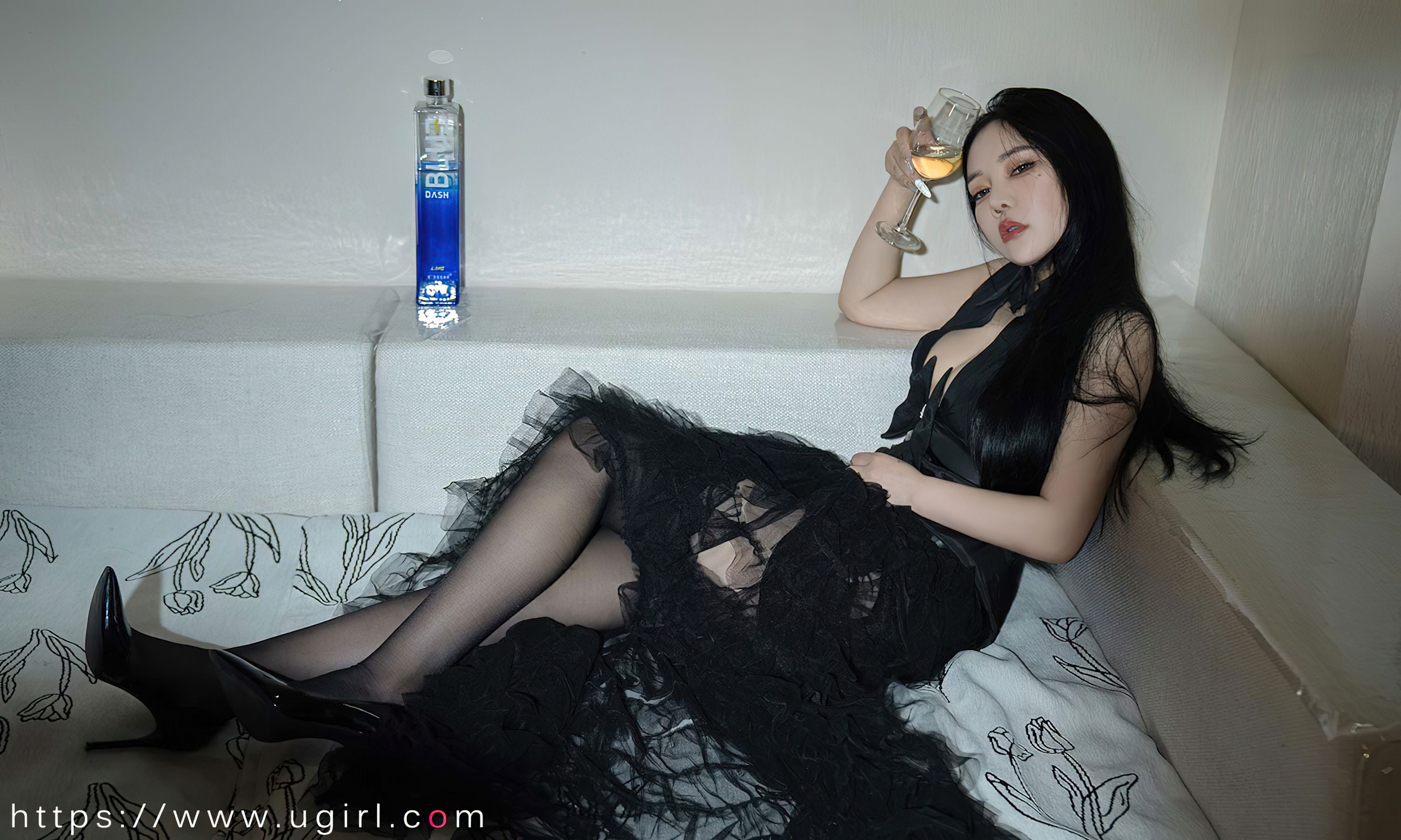 [Ugirls]爱尤物 No.2841 心之梦 anna苏拉