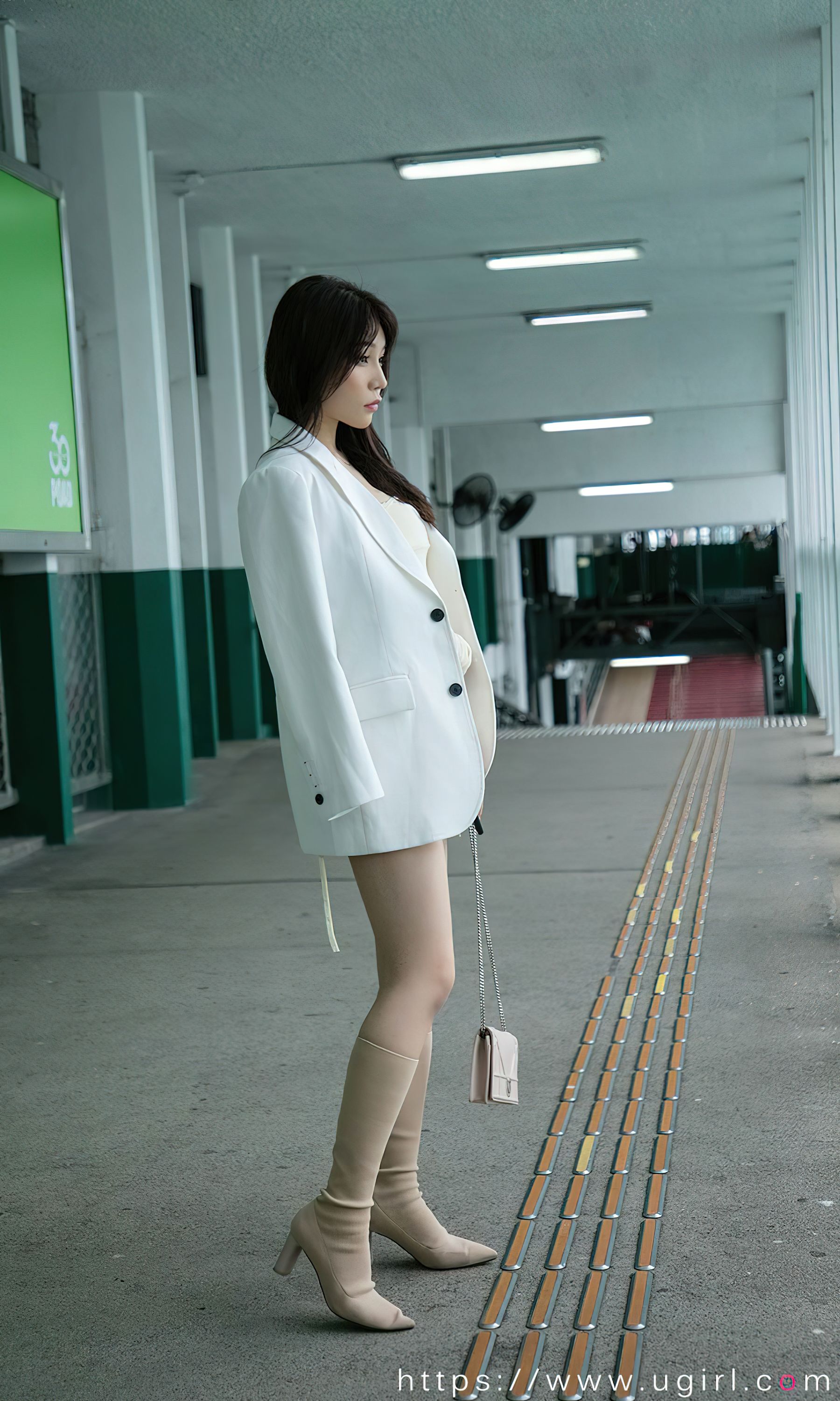 [Ugirls]爱尤物 No.2847 拂过你的风 芝芝booty
