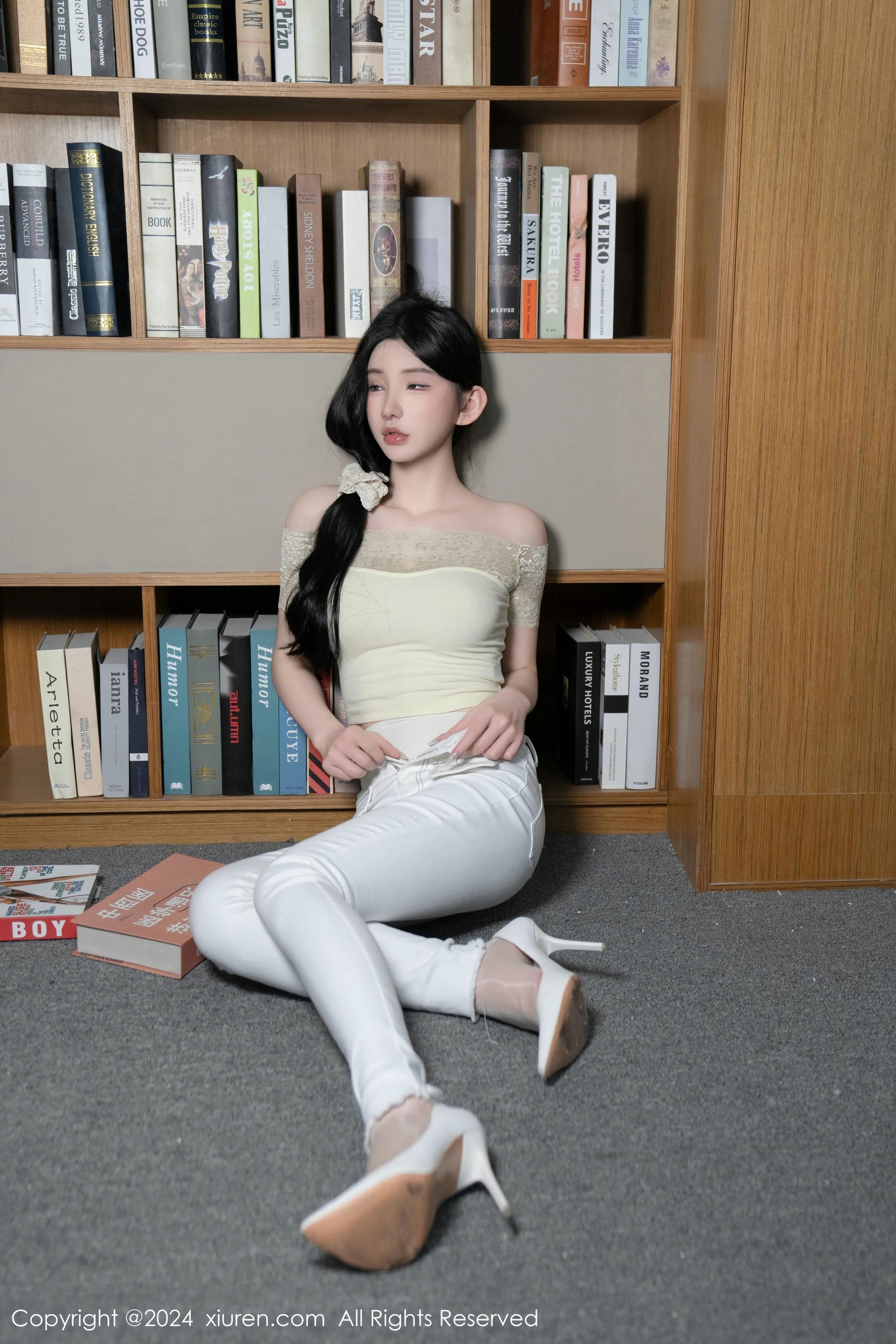 [秀人XiuRen] 2024.05.31 No.8633 周于希Sally