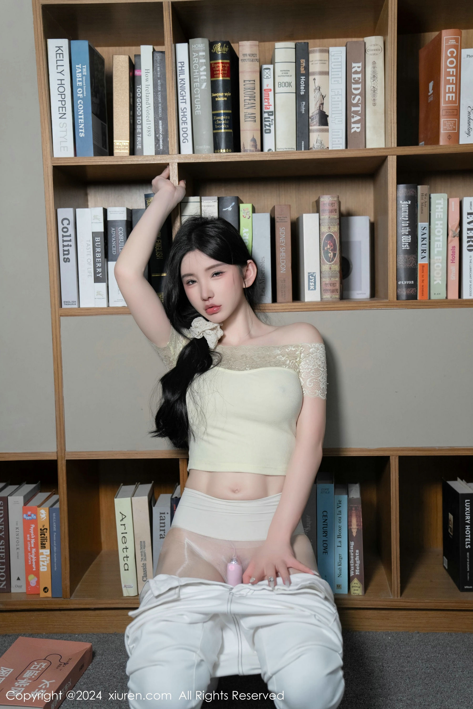 [秀人XiuRen] 2024.05.31 No.8633 周于希Sally