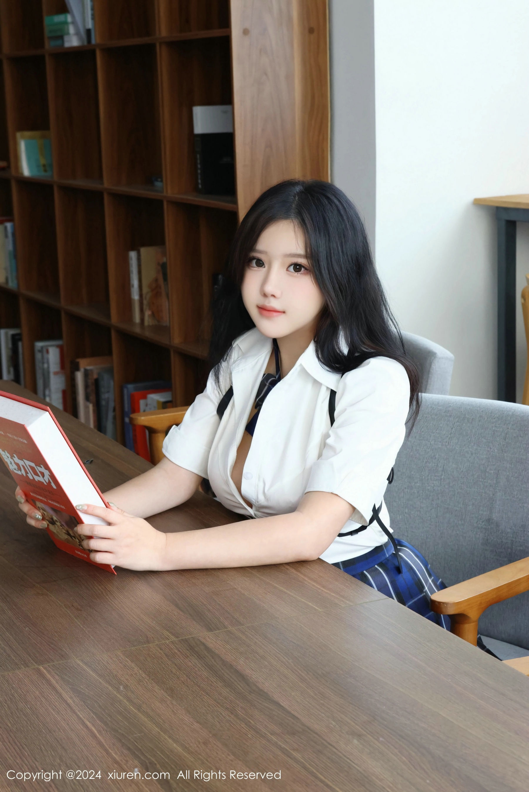 [秀人XiuRen] 2024.05.31 No.8637 小薯条nienie