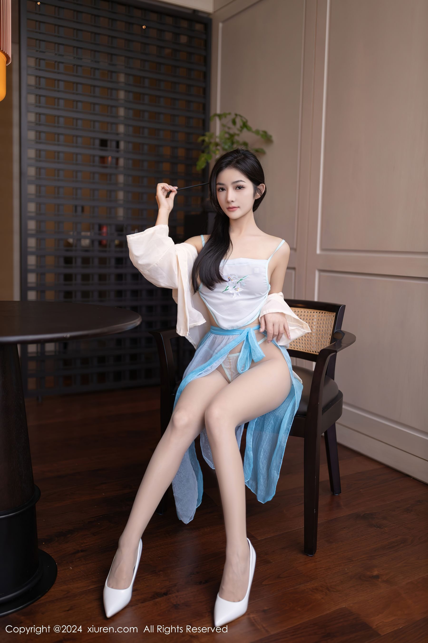 [秀人XiuRen] 2024.06.12 No.8691 谭小灵