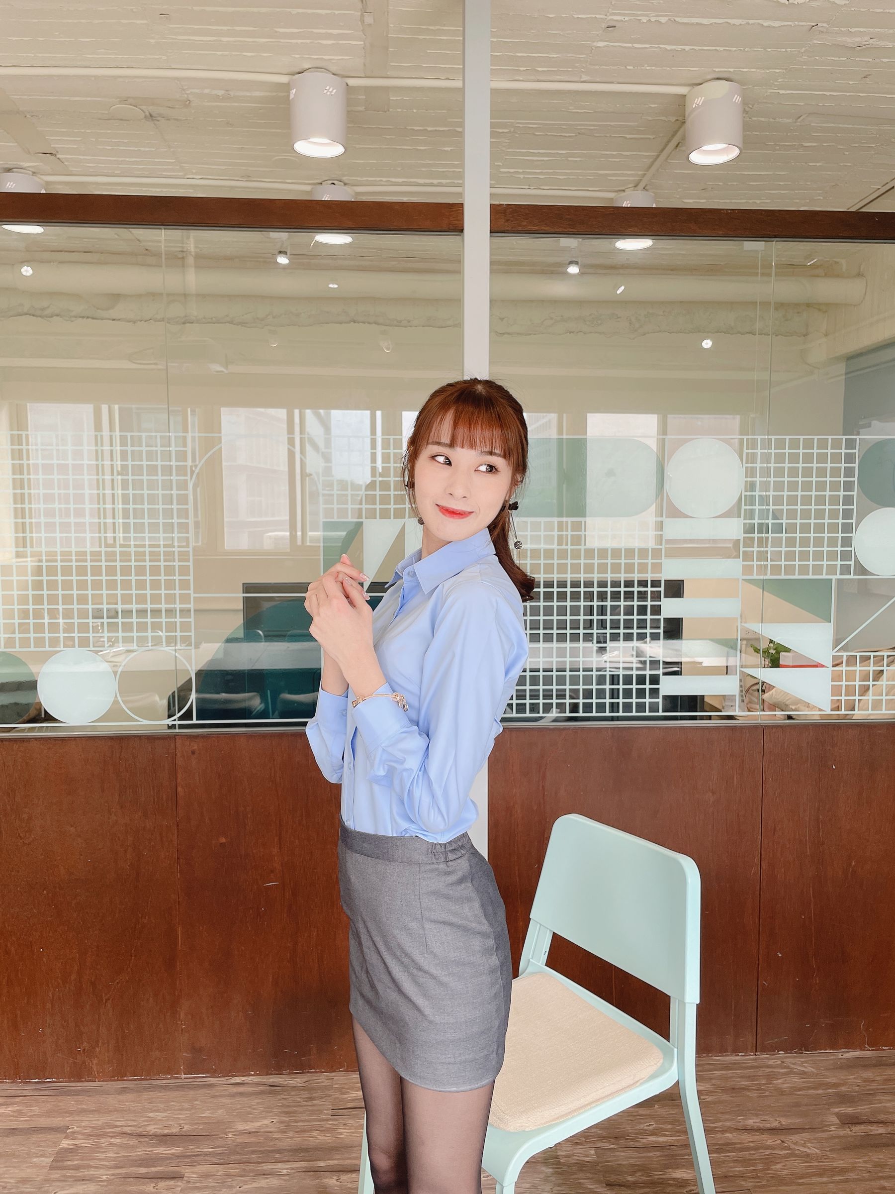 泥泥汝 - OL女郎B