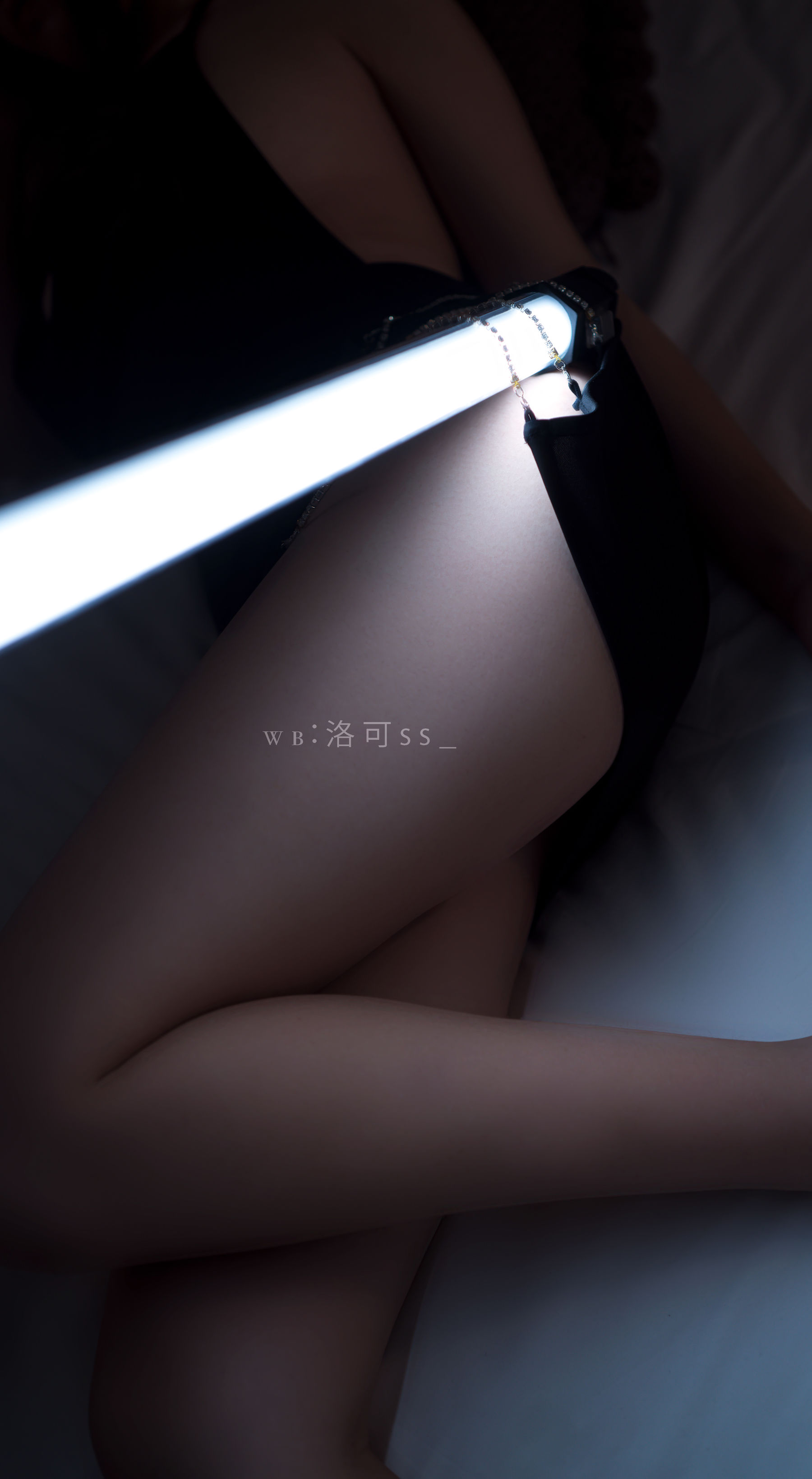 洛可ss - 光效黑吊带